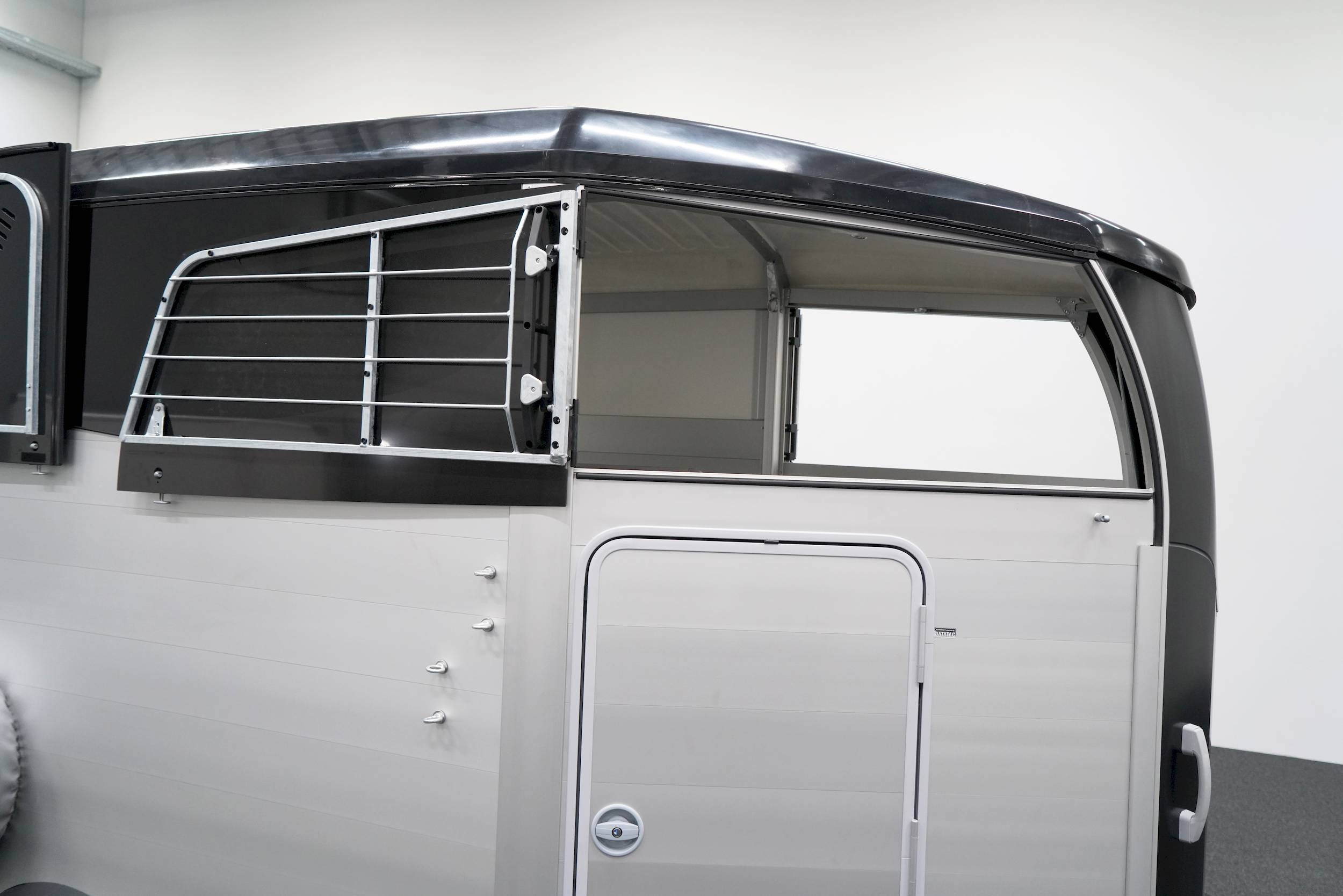 IFOR WILLIAMS HBX 511 | SCHWARZ