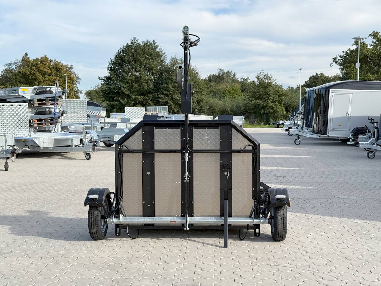 LORRIES MT-2