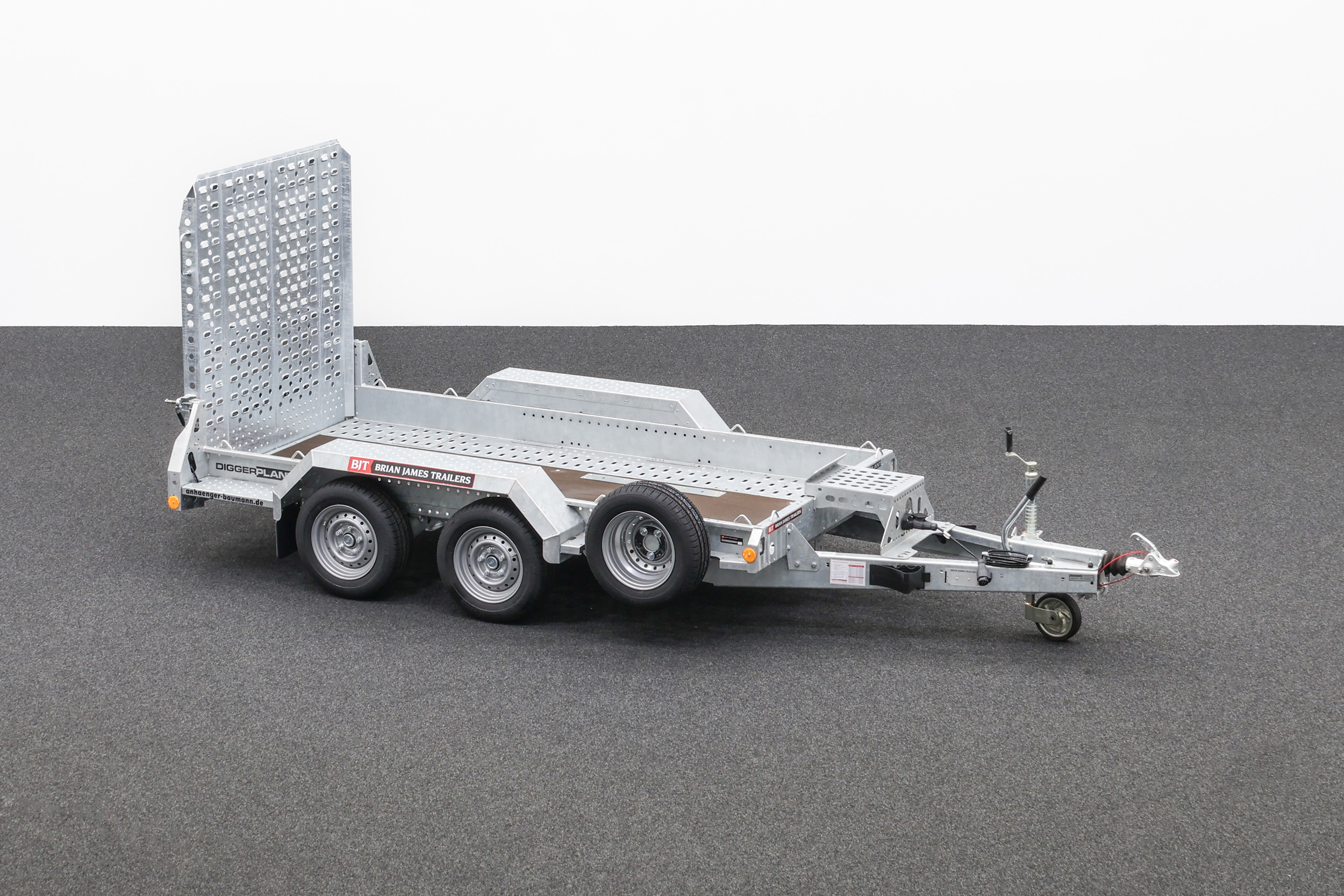 BRIAN JAMES DIGGER PLANT 543-2813-27-2-13 | SCHWERLASTRAMPE