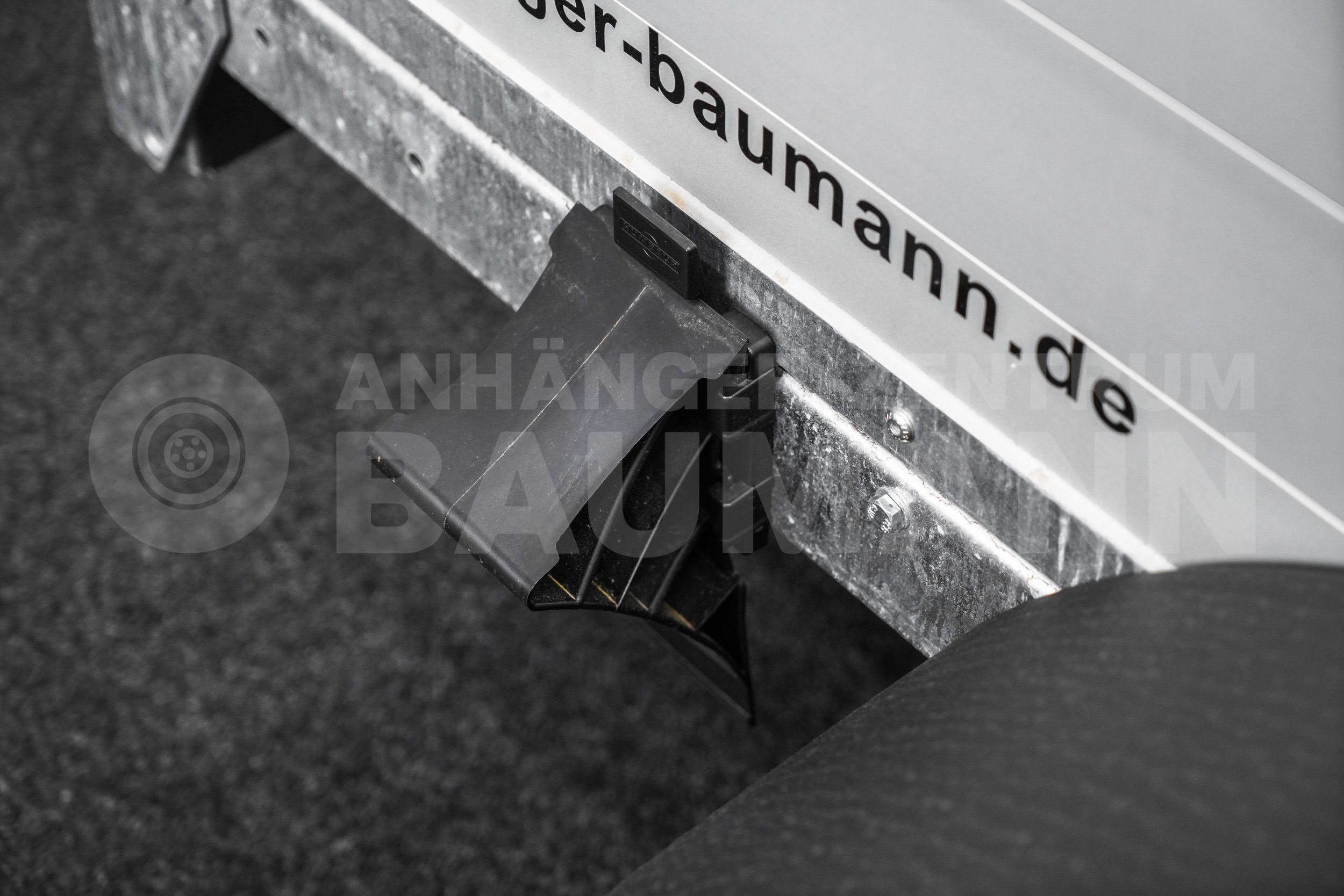 HUMBAUR HKPA 263217 | HECKRAMPENKOMBI | SEITENTÜR