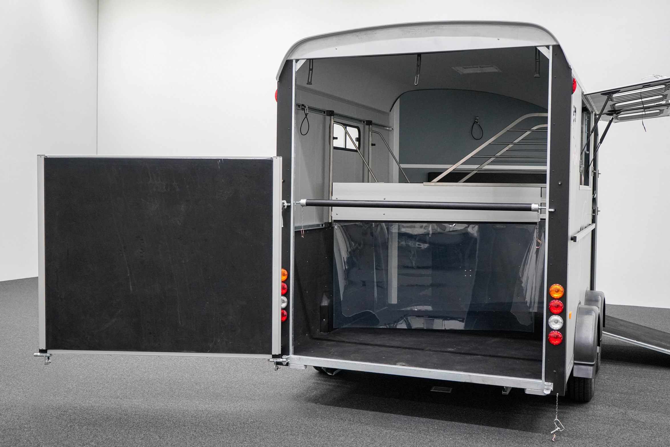 CHEVAL LIBERTE MAXI 3 SCHRÄGSTEHER