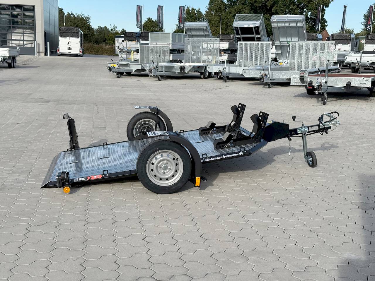 LORRIES MT-2