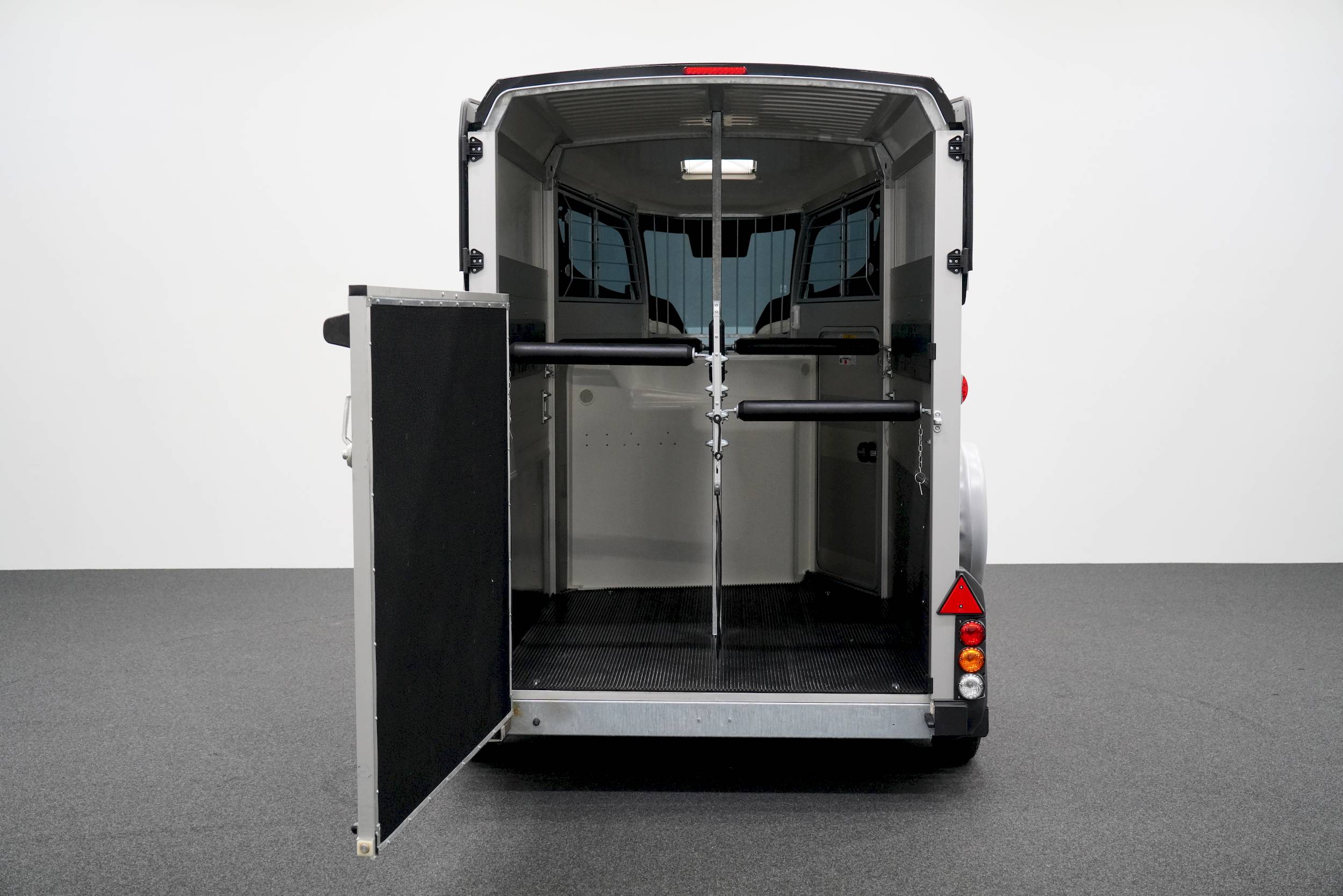 IFOR WILLIAMS HBX 506 | SCHWARZ