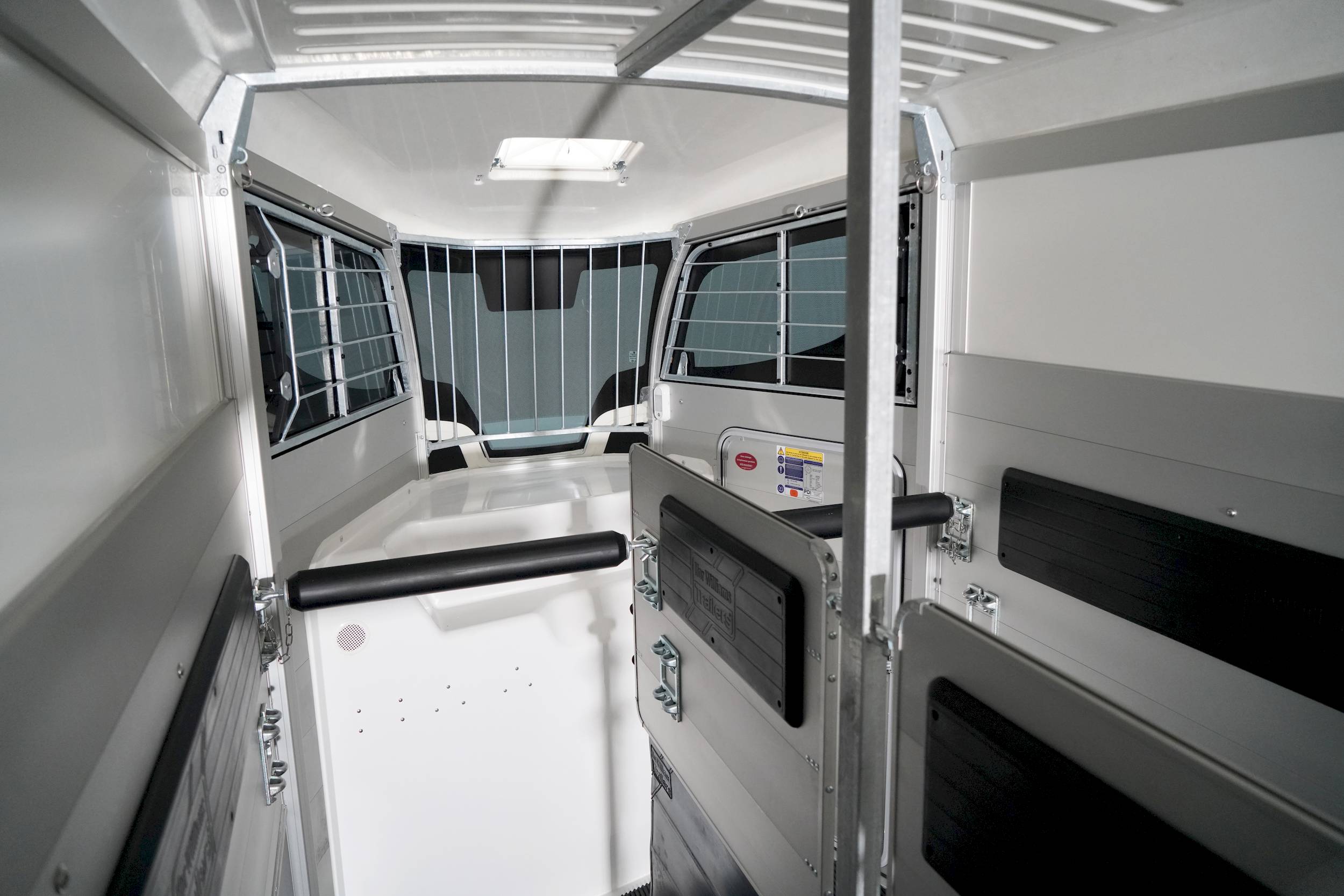 IFOR WILLIAMS HBX 506 | SCHWARZ