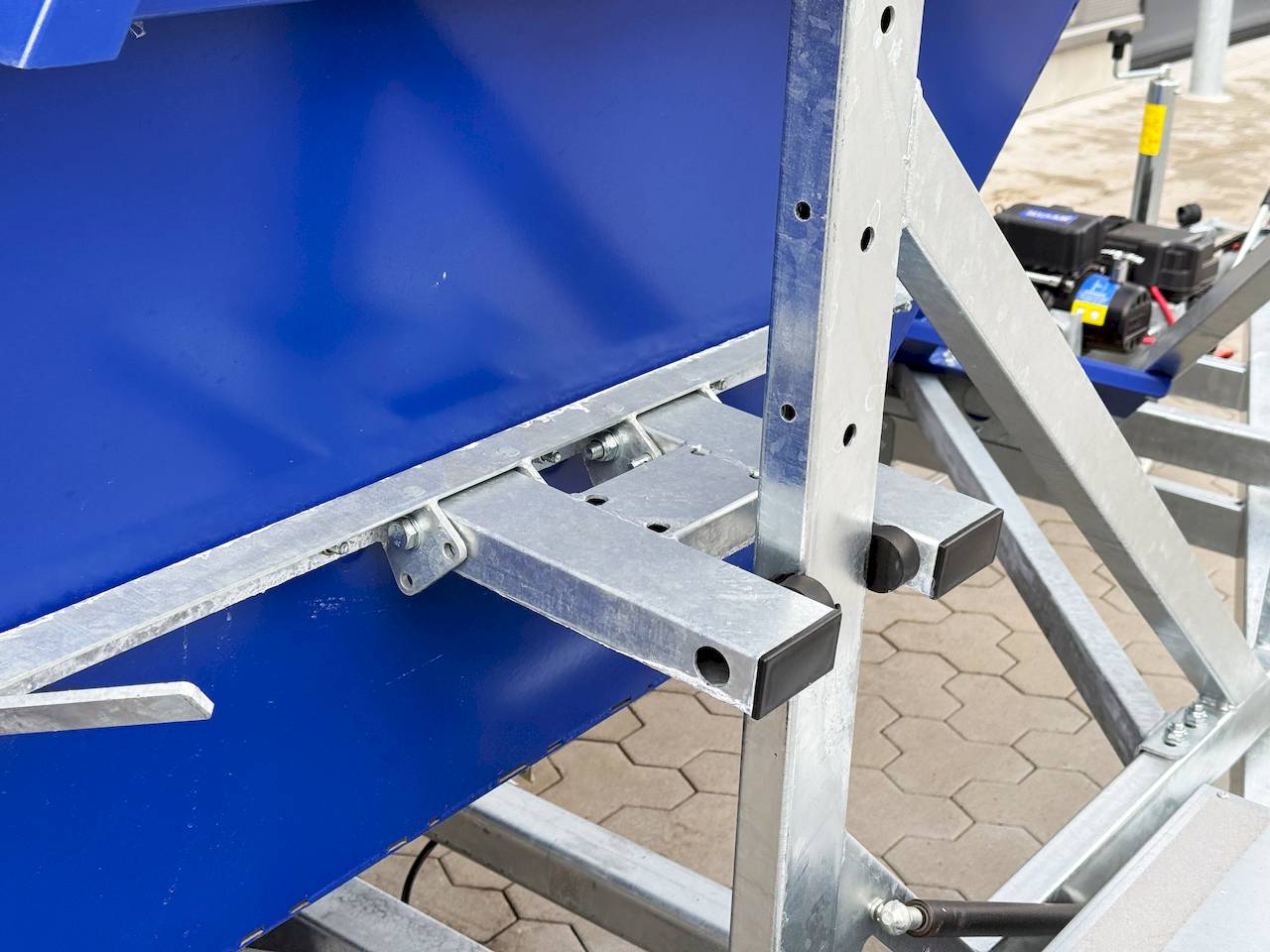 BLYSS KTT 35 V2L | E-WINDE | CONTAINER