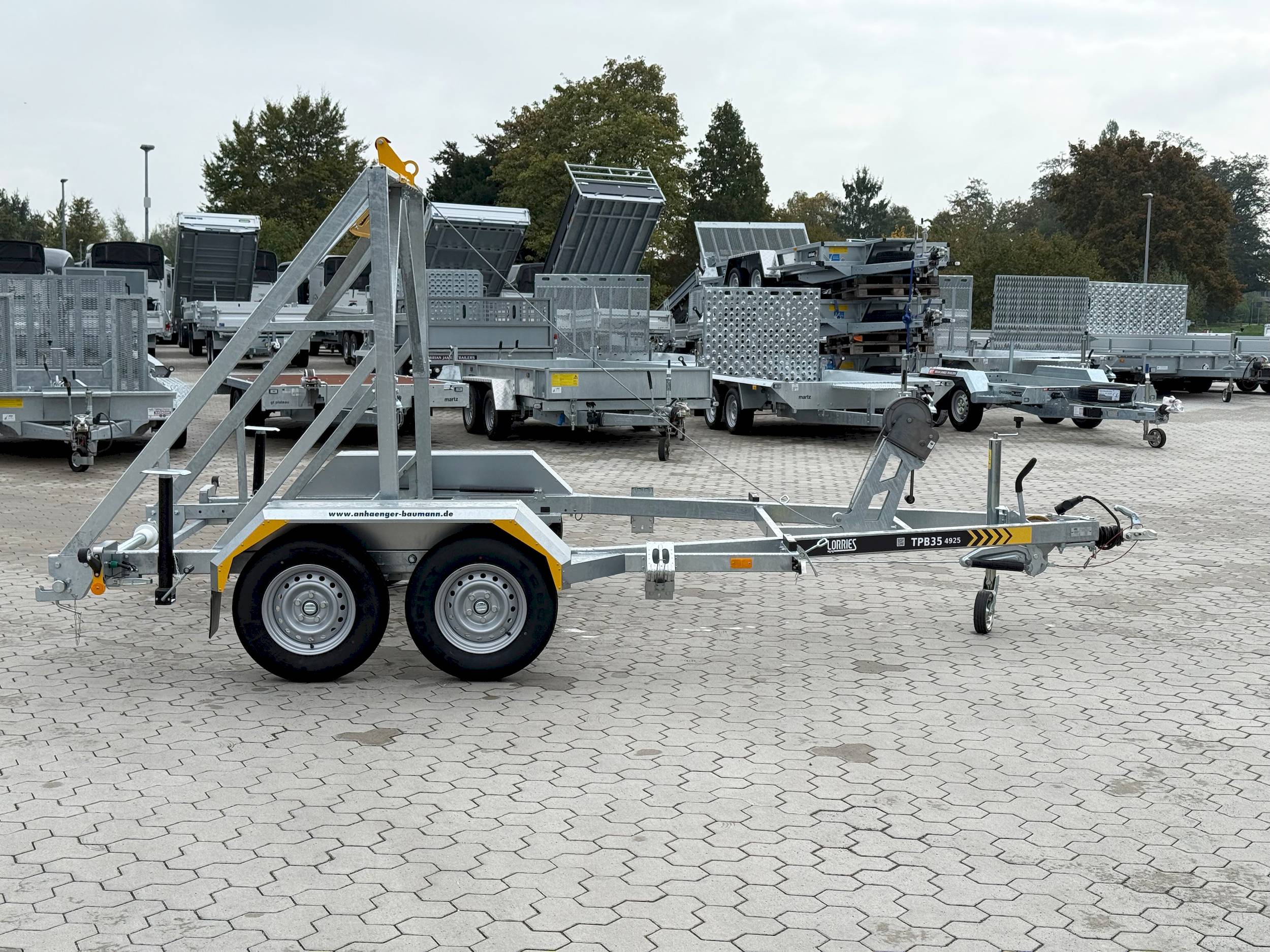 LORRIES TPB35-4925 | HANDSEILWINDE