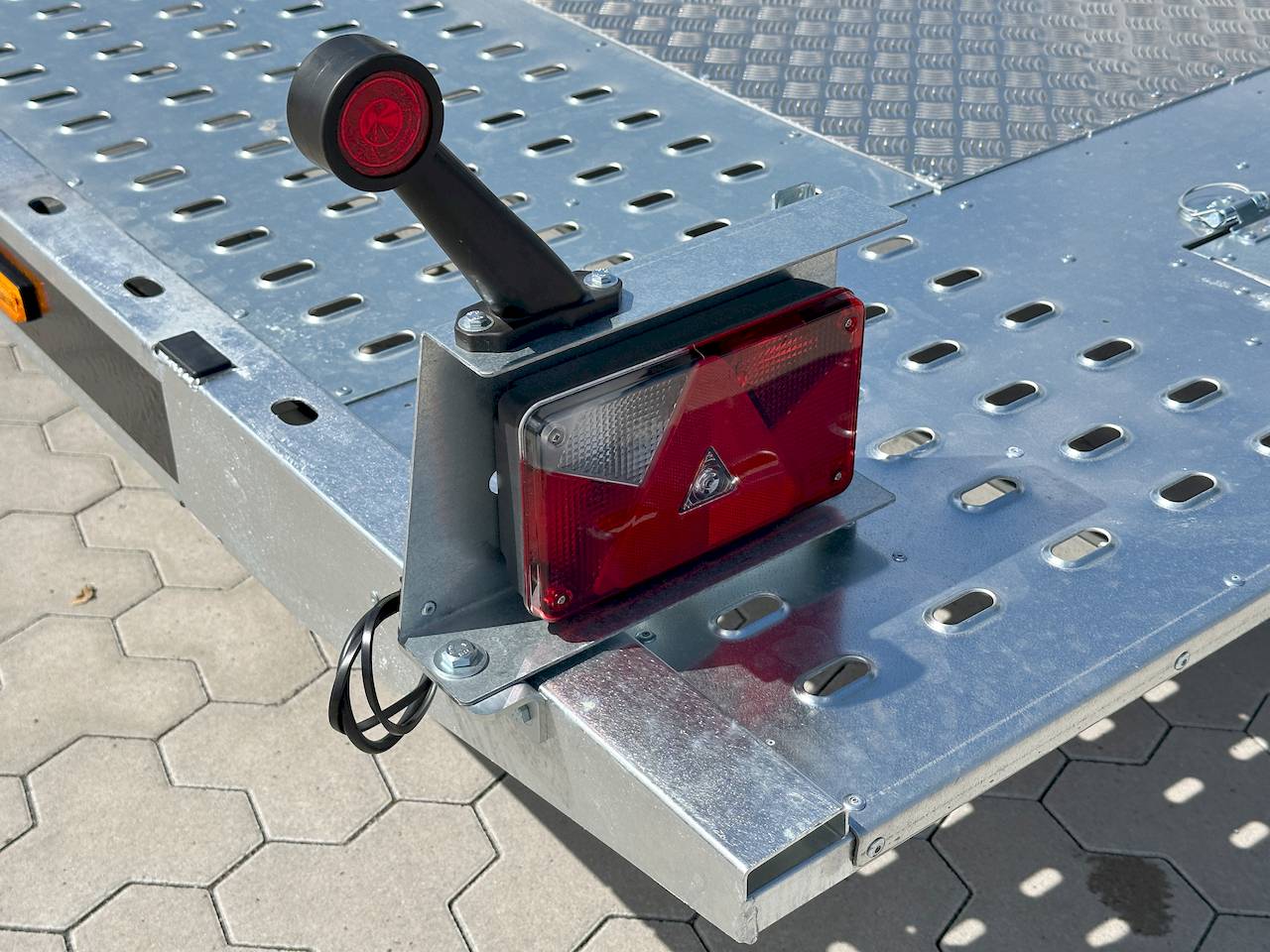 MARTZ GT KIPPBAR 480/3 3,5T | ALUBODEN MITTIG