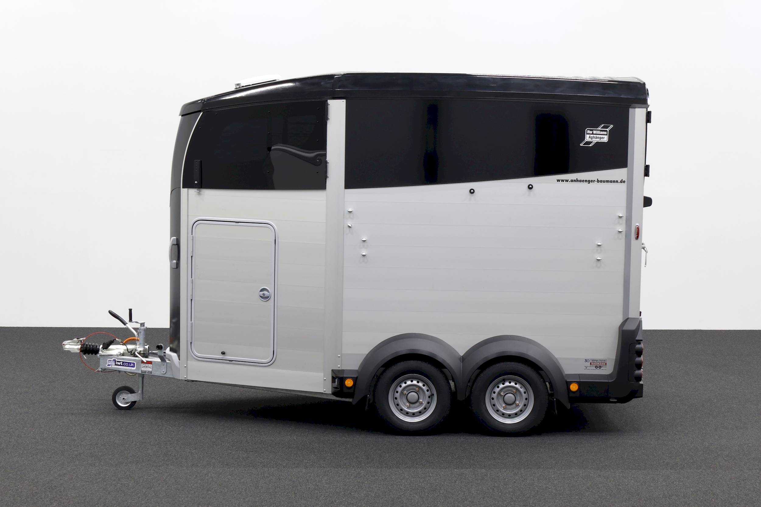 IFOR WILLIAMS HBX 511 | SCHWARZ
