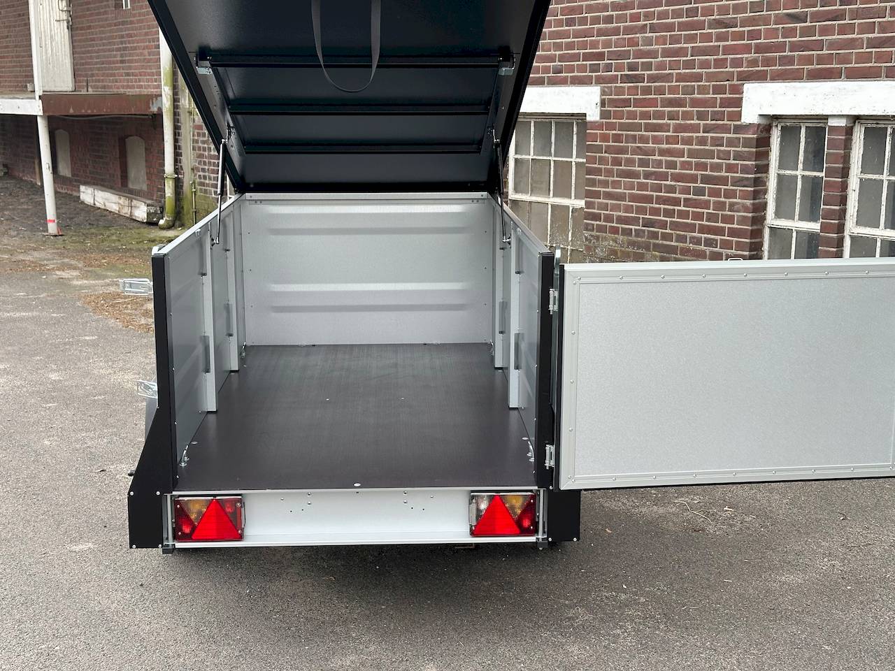 TPV TRAILERS | BÖCKMANN KT-EB2