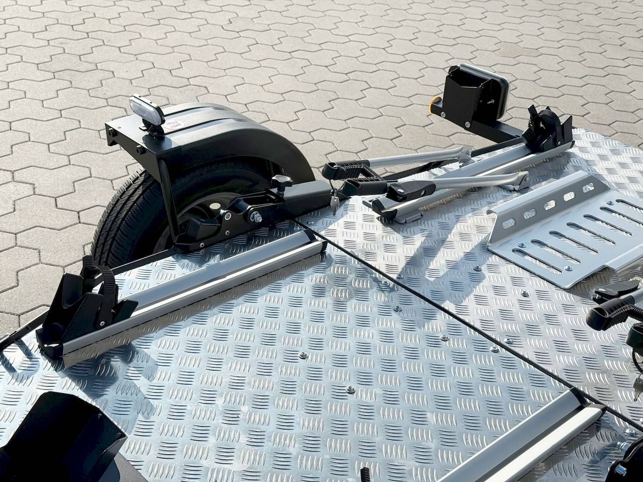 LORRIES MT-1 | FAHRRADTÄGER | HINTERRADFÜHRUNG
