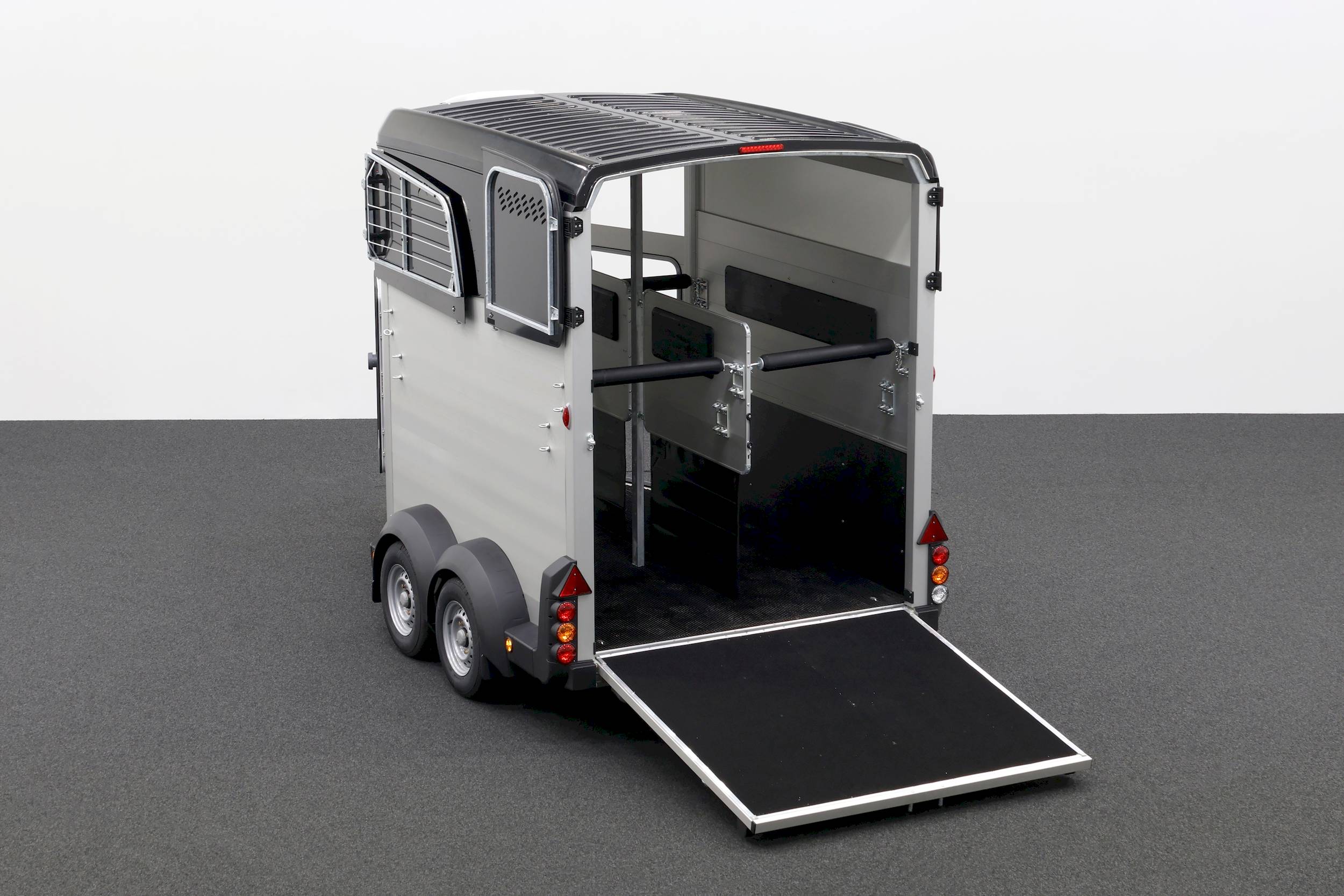 IFOR WILLIAMS HBX 511 | SCHWARZ