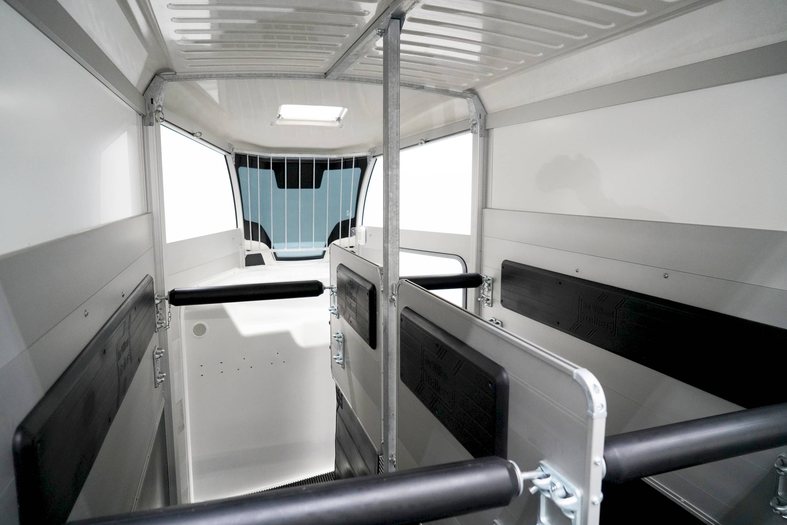 IFOR WILLIAMS HBX 506 | SCHWARZ