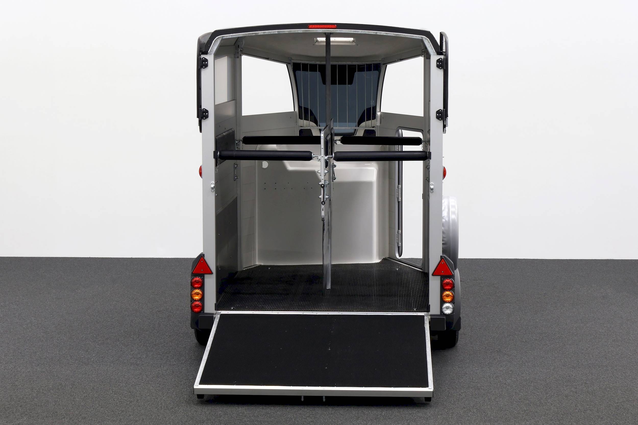 IFOR WILLIAMS HBX 511 | SCHWARZ