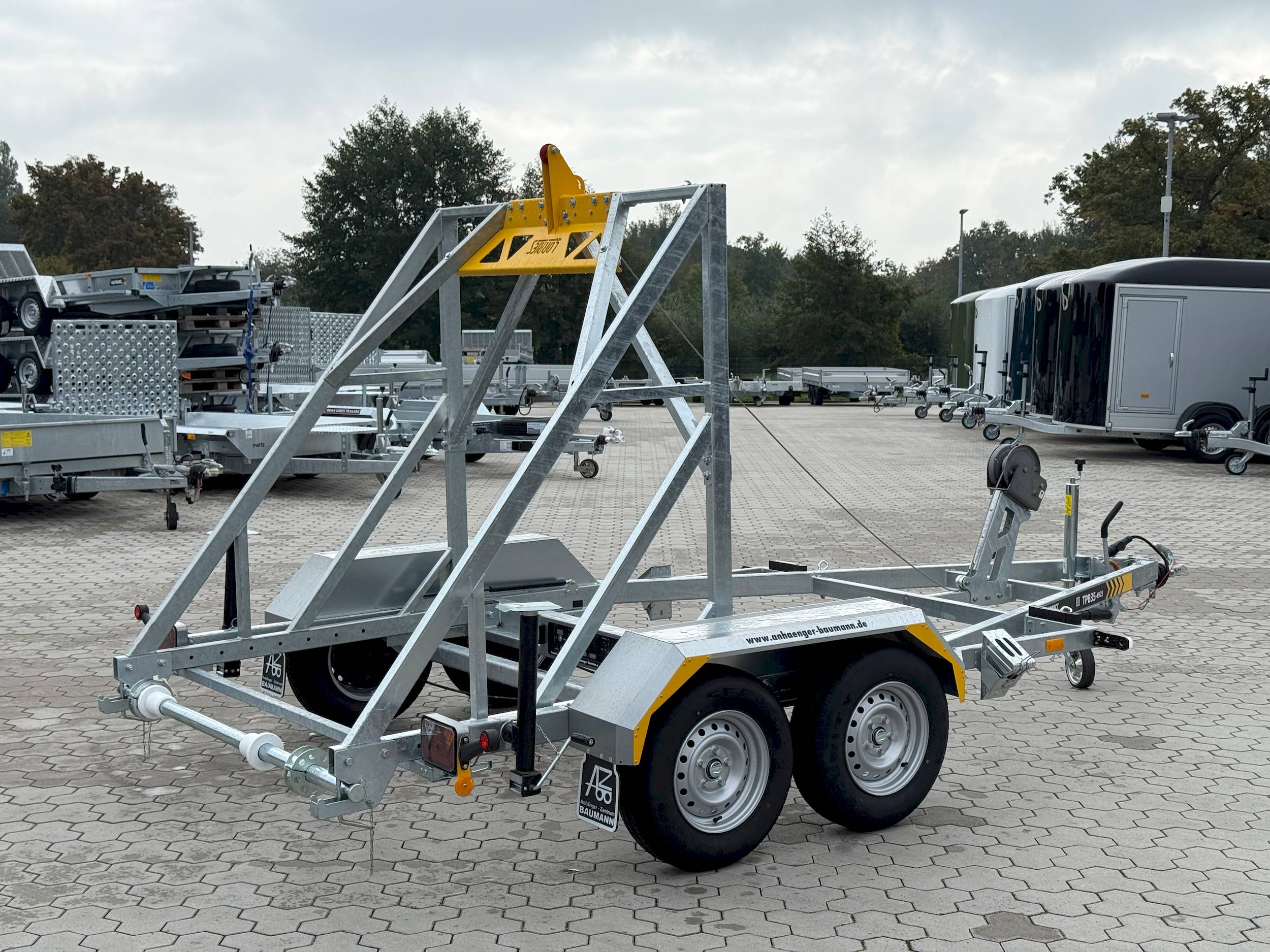 LORRIES TPB35-4925 | HANDSEILWINDE