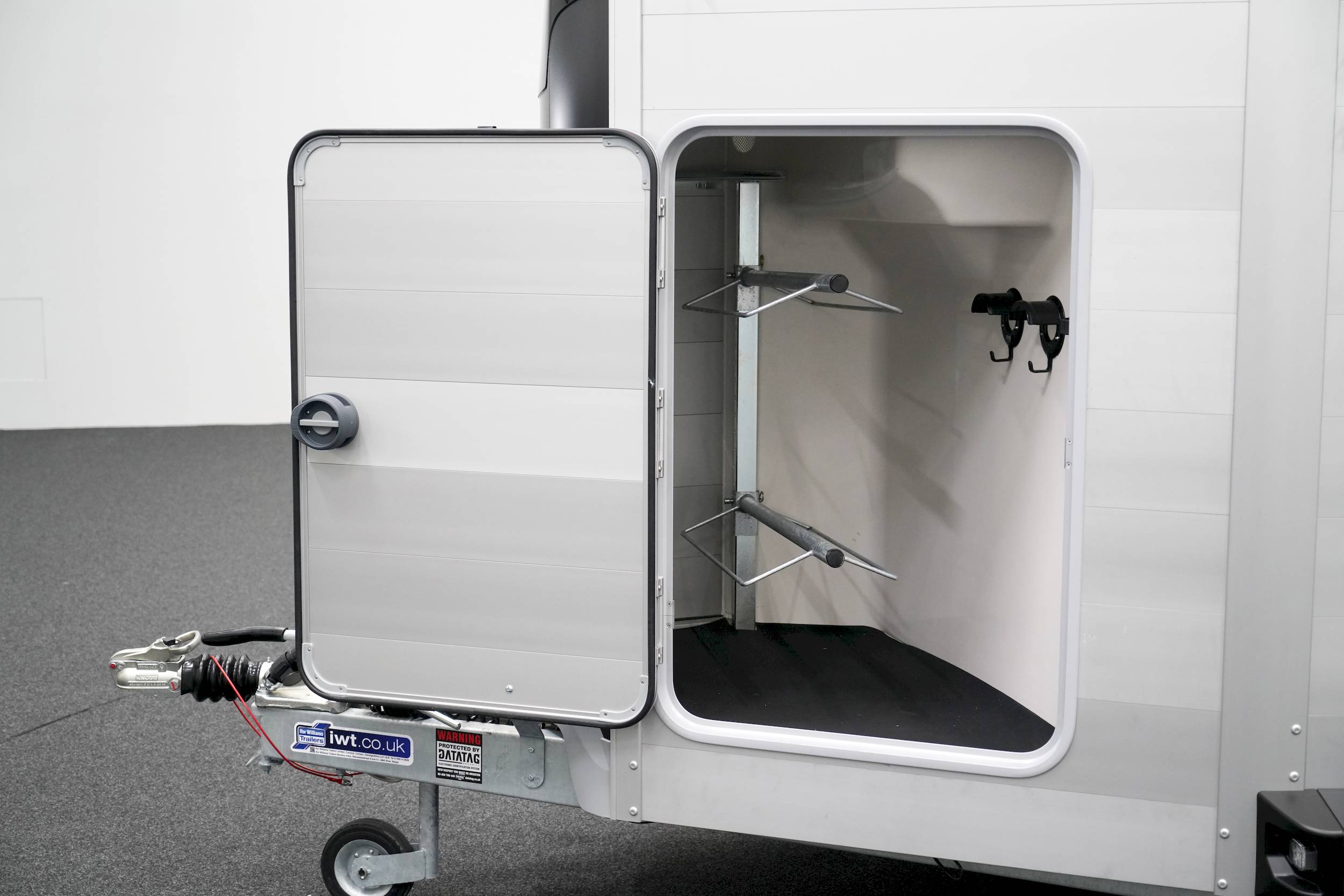 IFOR WILLIAMS HBX 506 | SCHWARZ