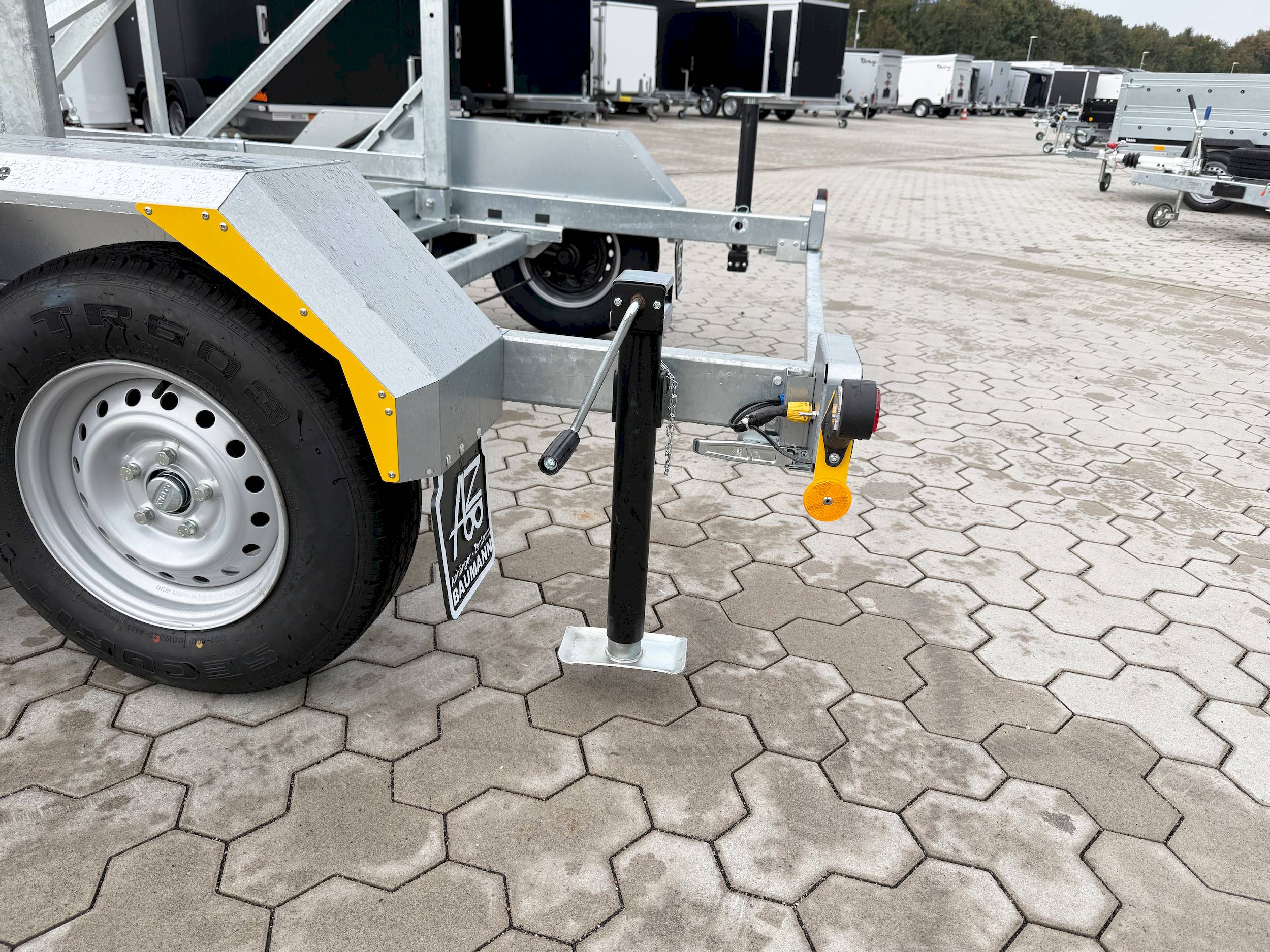 LORRIES TPB35-4925 | HANDSEILWINDE