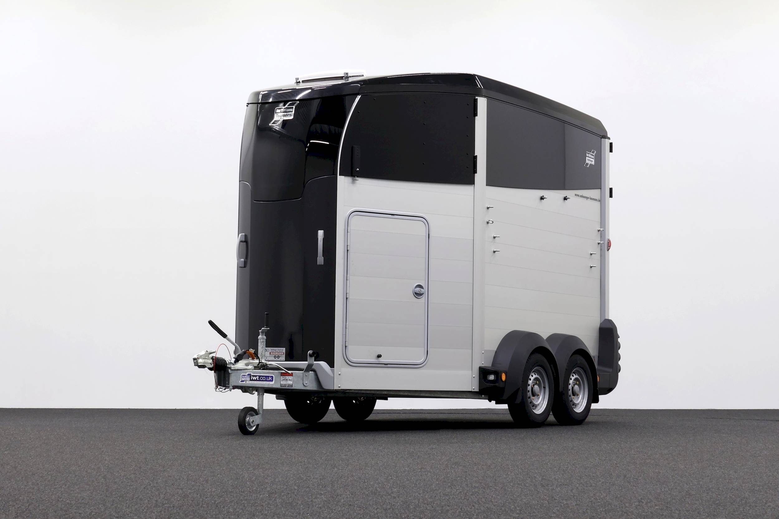 IFOR WILLIAMS HBX 511 | SCHWARZ