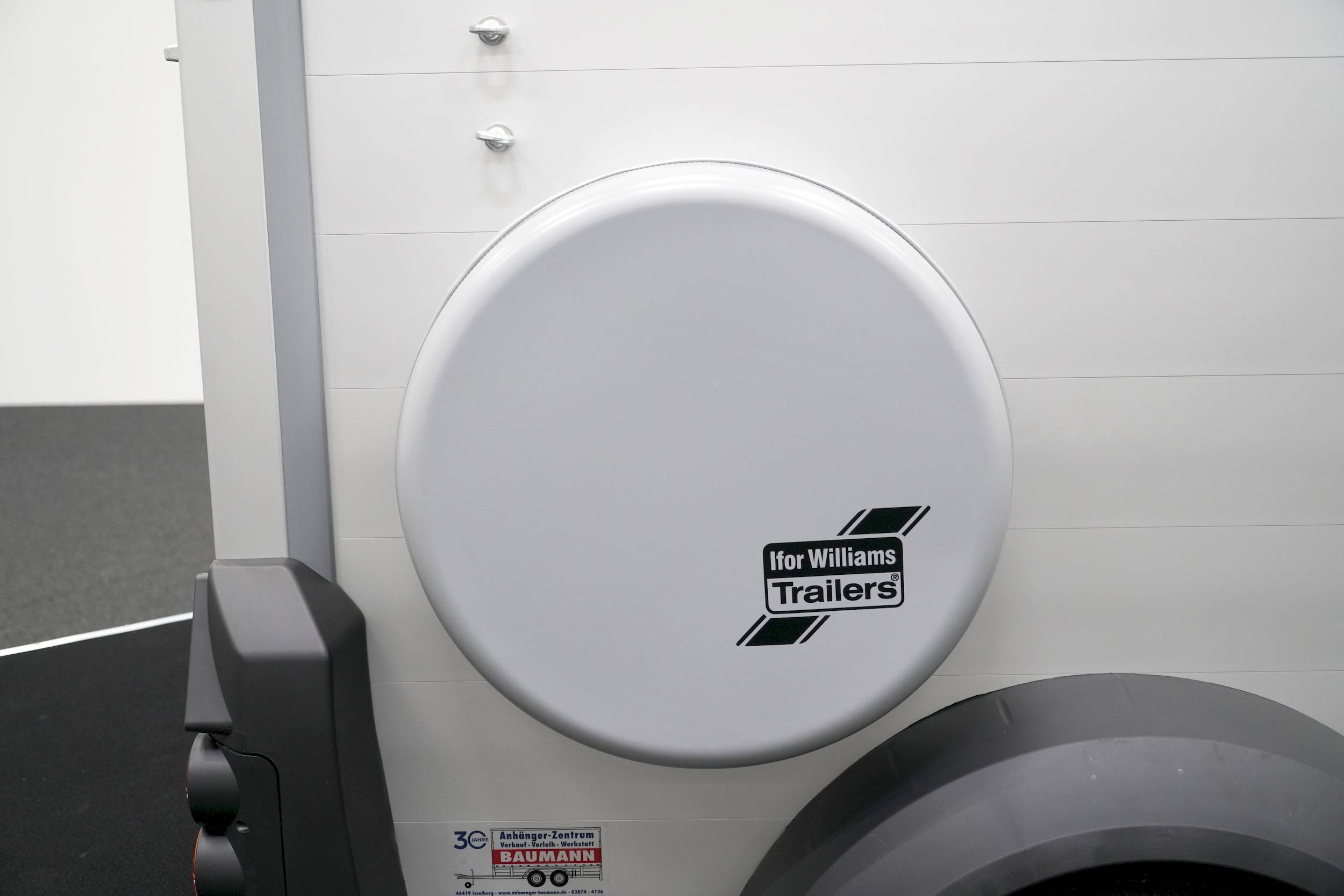 IFOR WILLIAMS HBX 511 | SCHWARZ