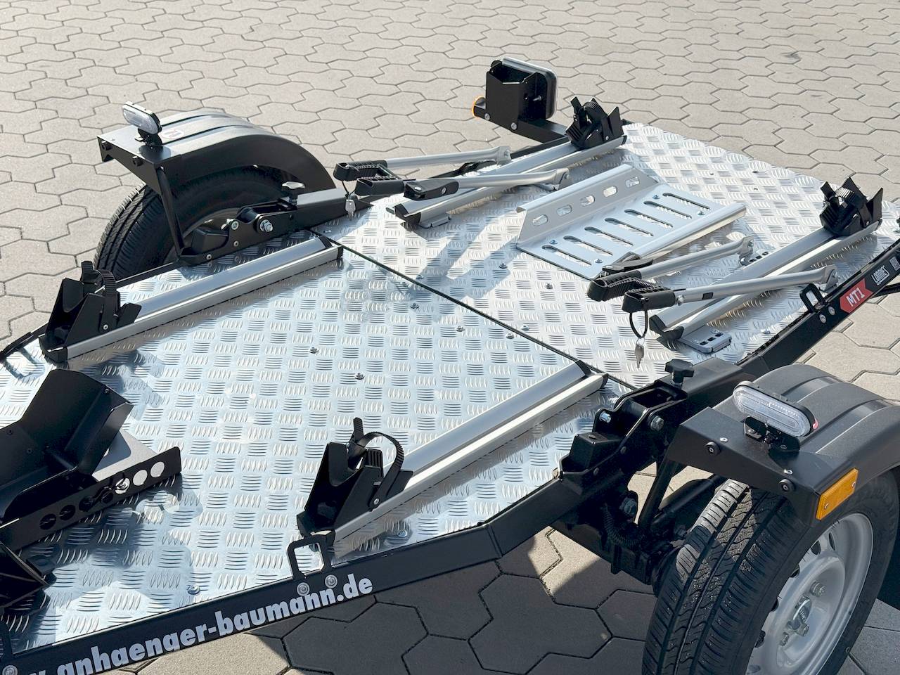 LORRIES MT-1 | FAHRRADTÄGER | HINTERRADFÜHRUNG