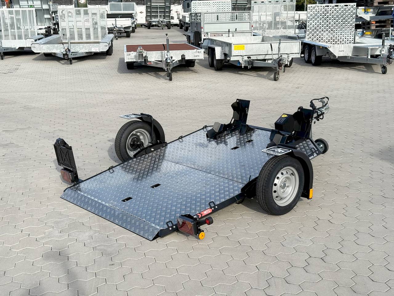LORRIES MT-2