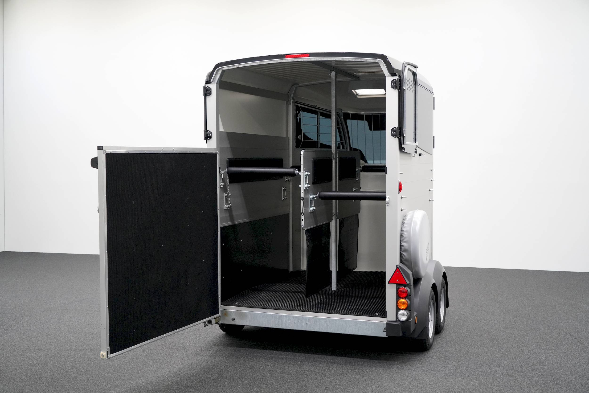 IFOR WILLIAMS HBX 506 | SCHWARZ