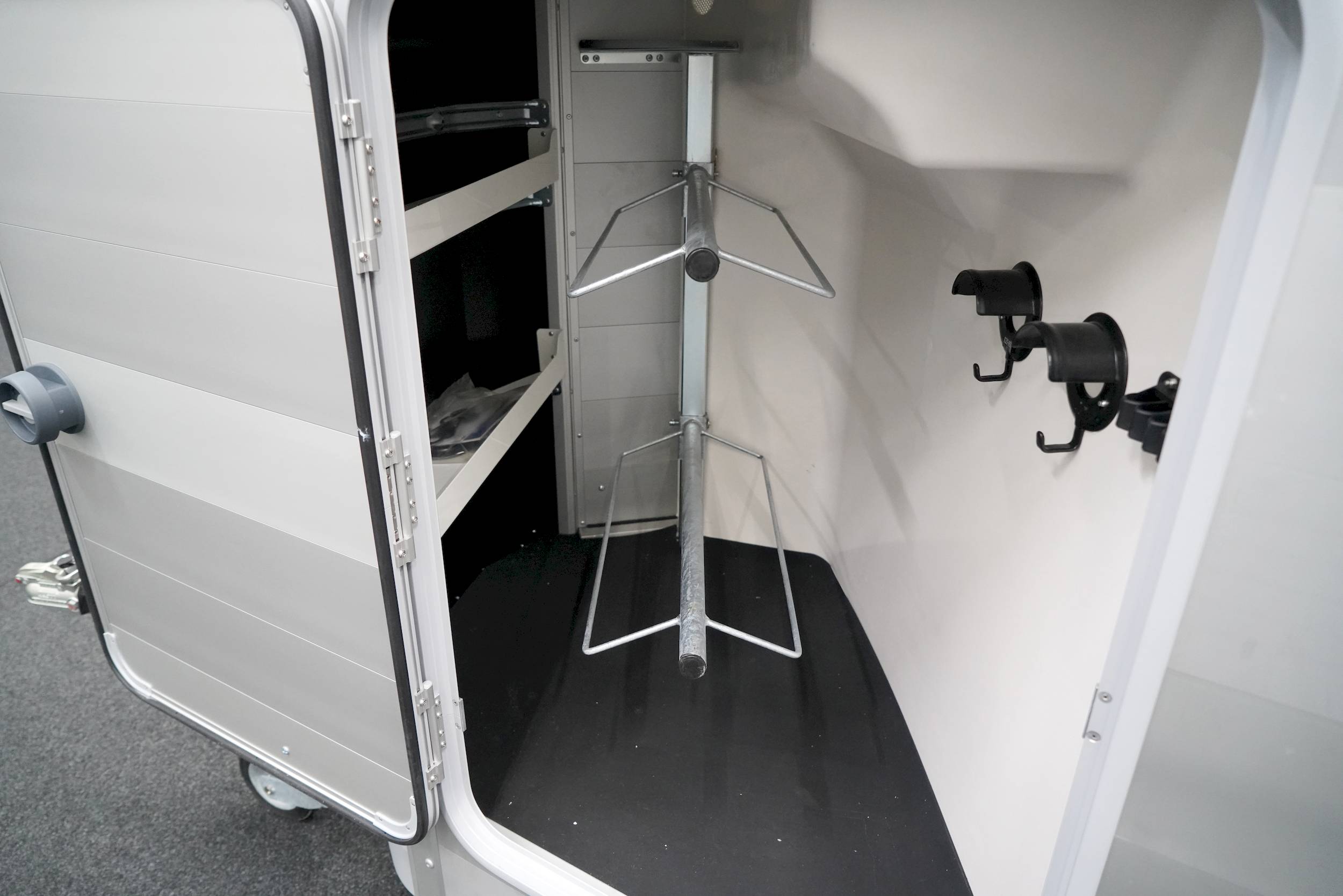 IFOR WILLIAMS HBX 506 | SCHWARZ