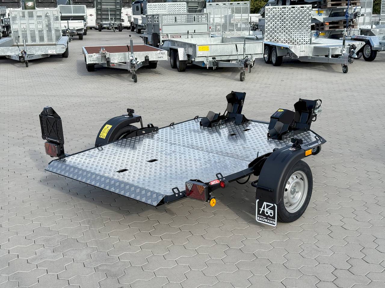 LORRIES MT-2