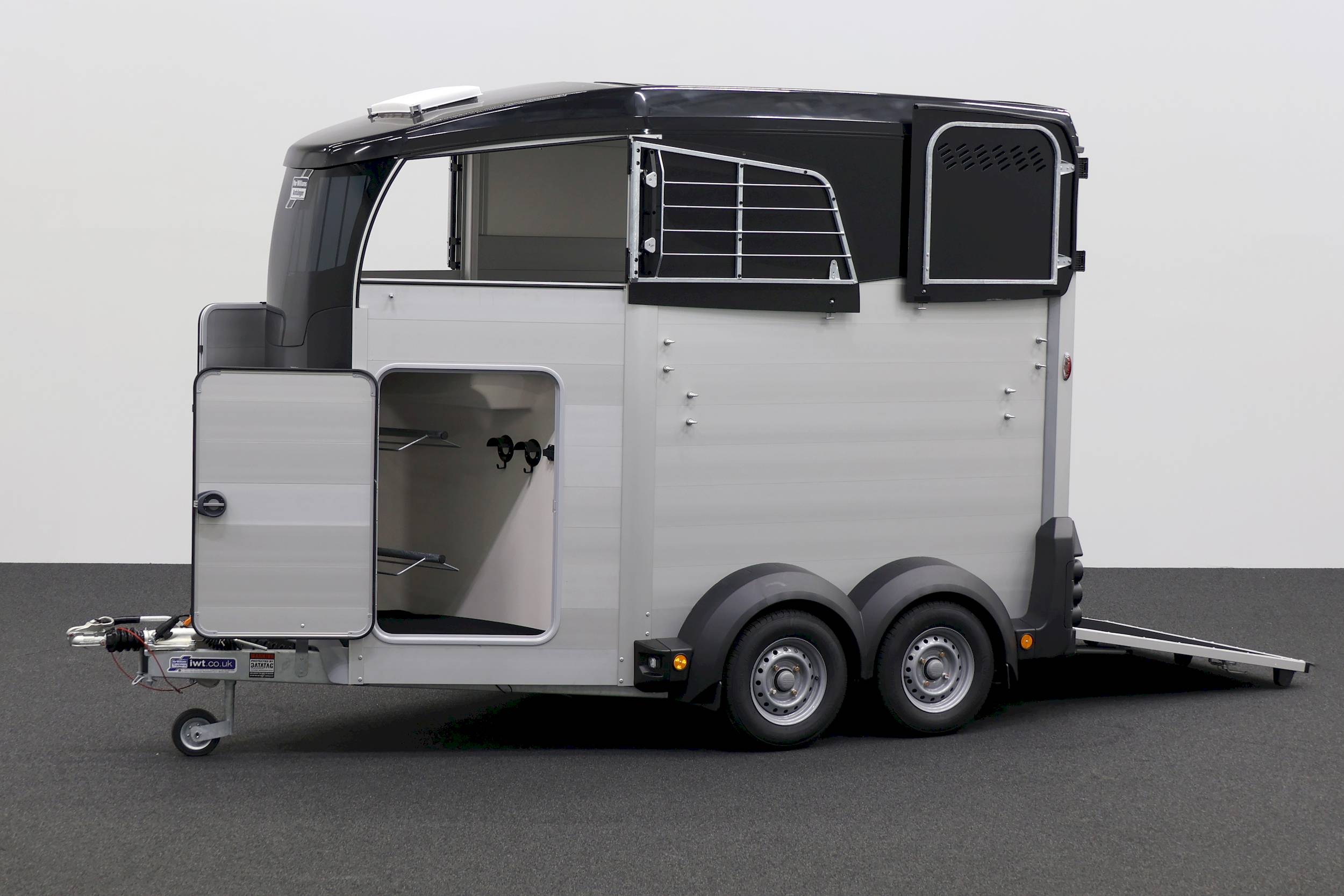 IFOR WILLIAMS HBX 506 | SCHWARZ