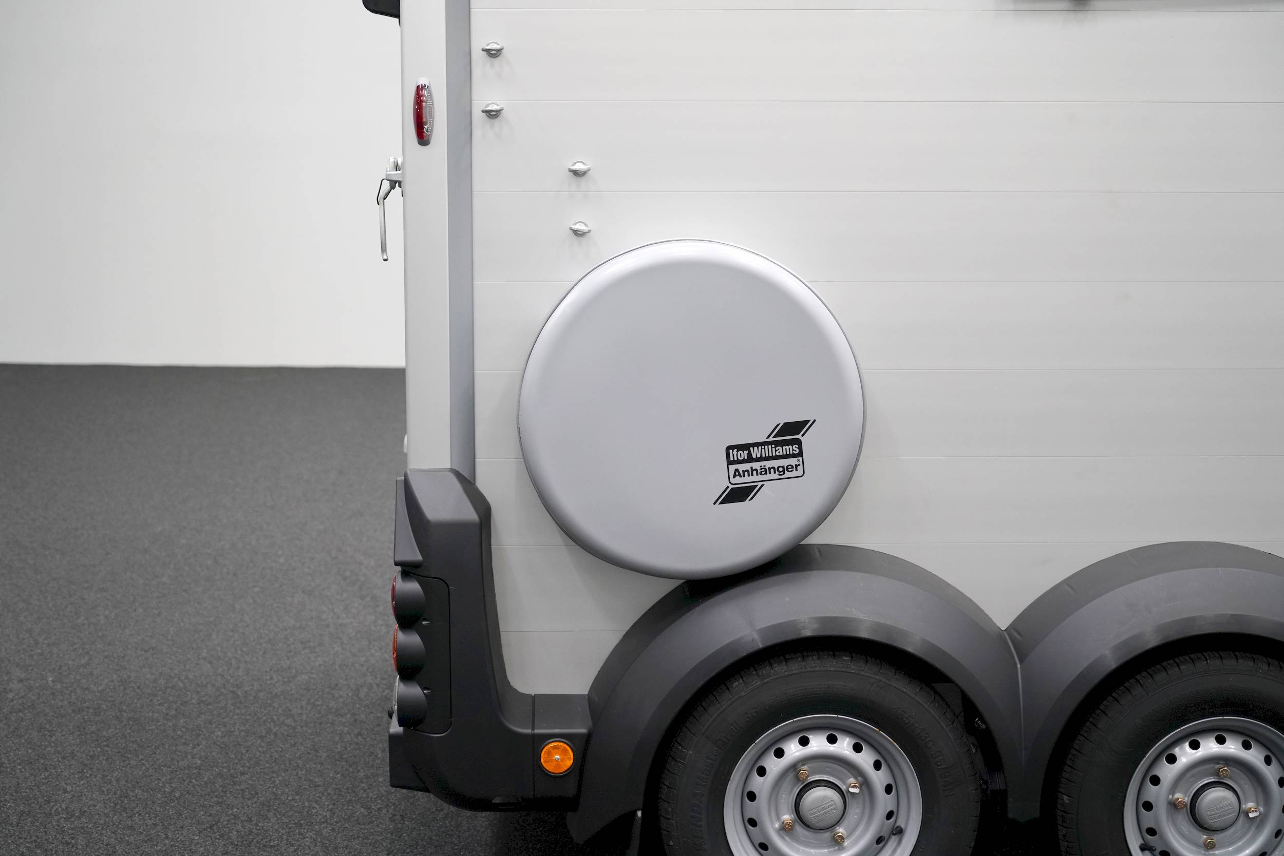 IFOR WILLIAMS HBX 506 | SCHWARZ