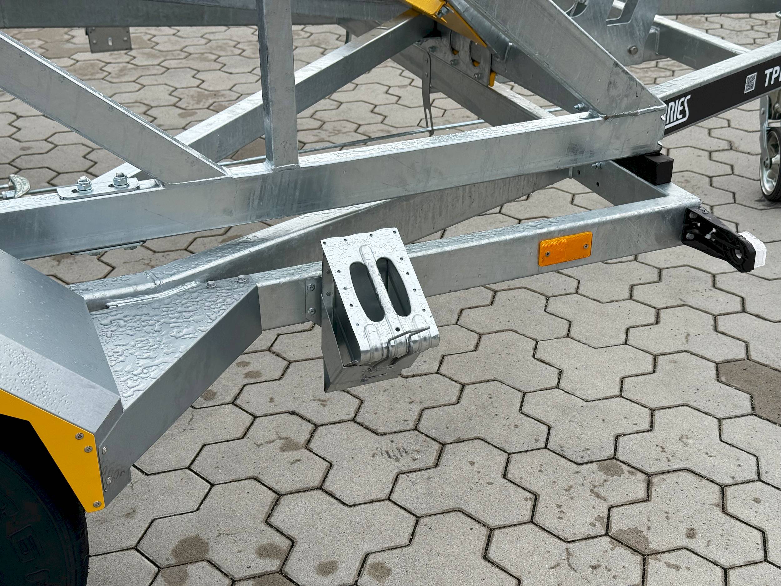 LORRIES TPB35-4925 | HANDSEILWINDE