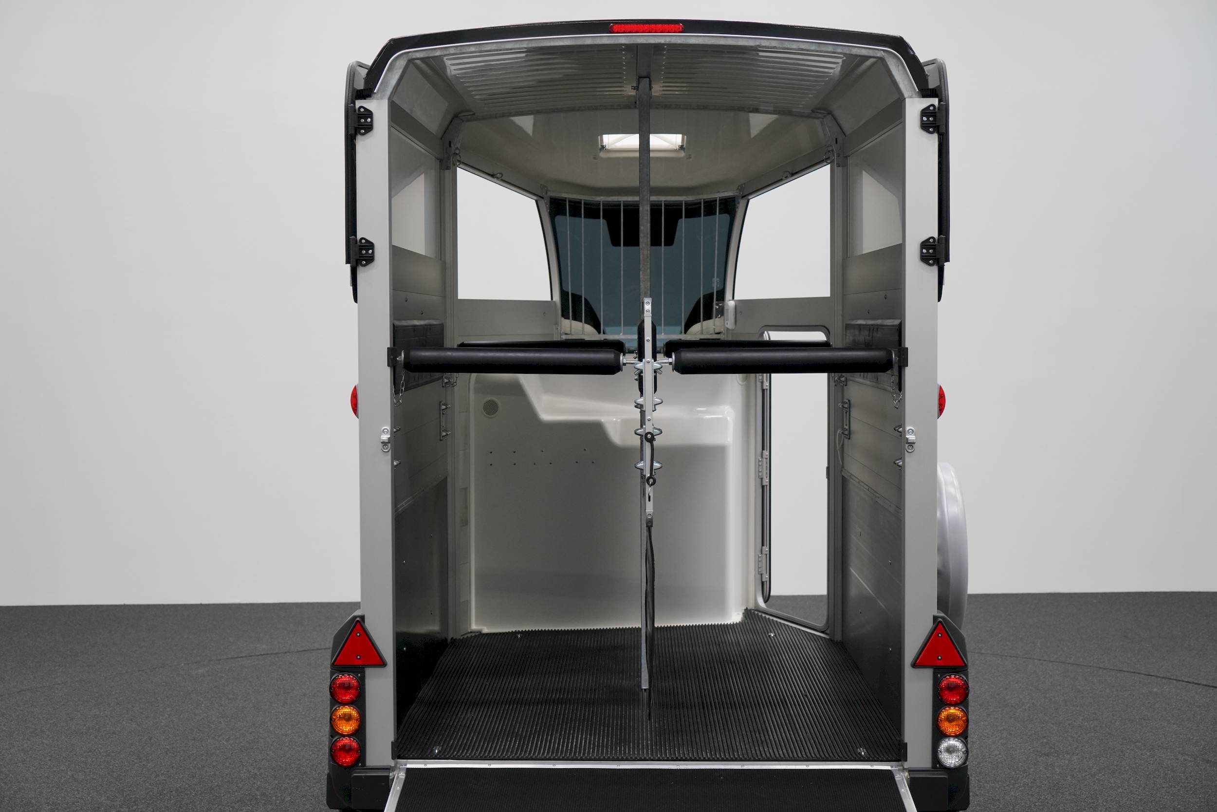 IFOR WILLIAMS HBX 506 | SCHWARZ