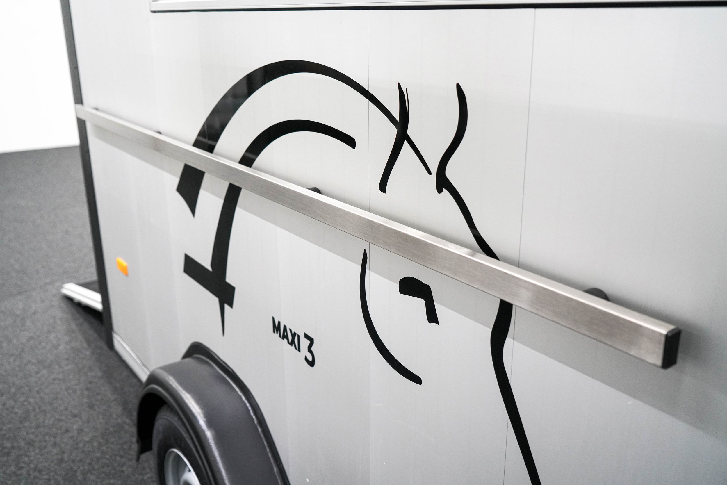 CHEVAL LIBERTE MAXI 3 SCHRÄGSTEHER