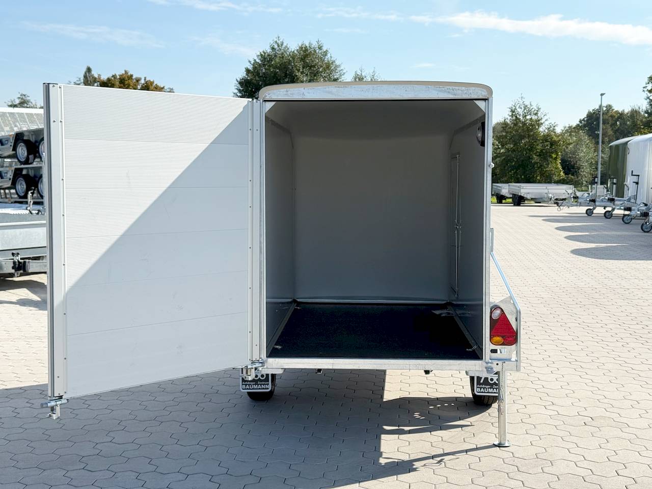 CHEVAL LIBERTE DEBON C255 V2 WABENKERN