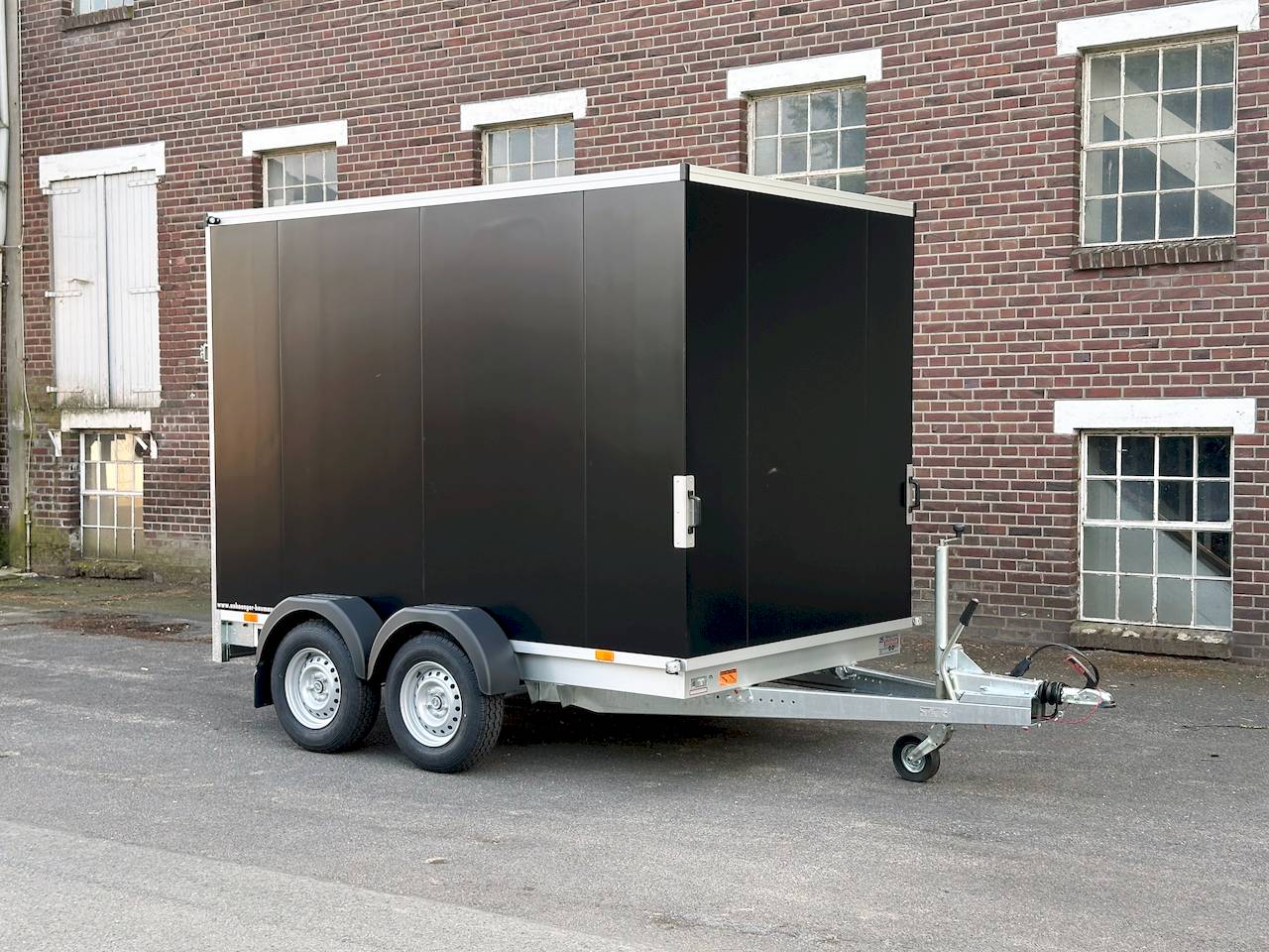 VEZEKO TK C 27.30 | BLACK | RAMPE