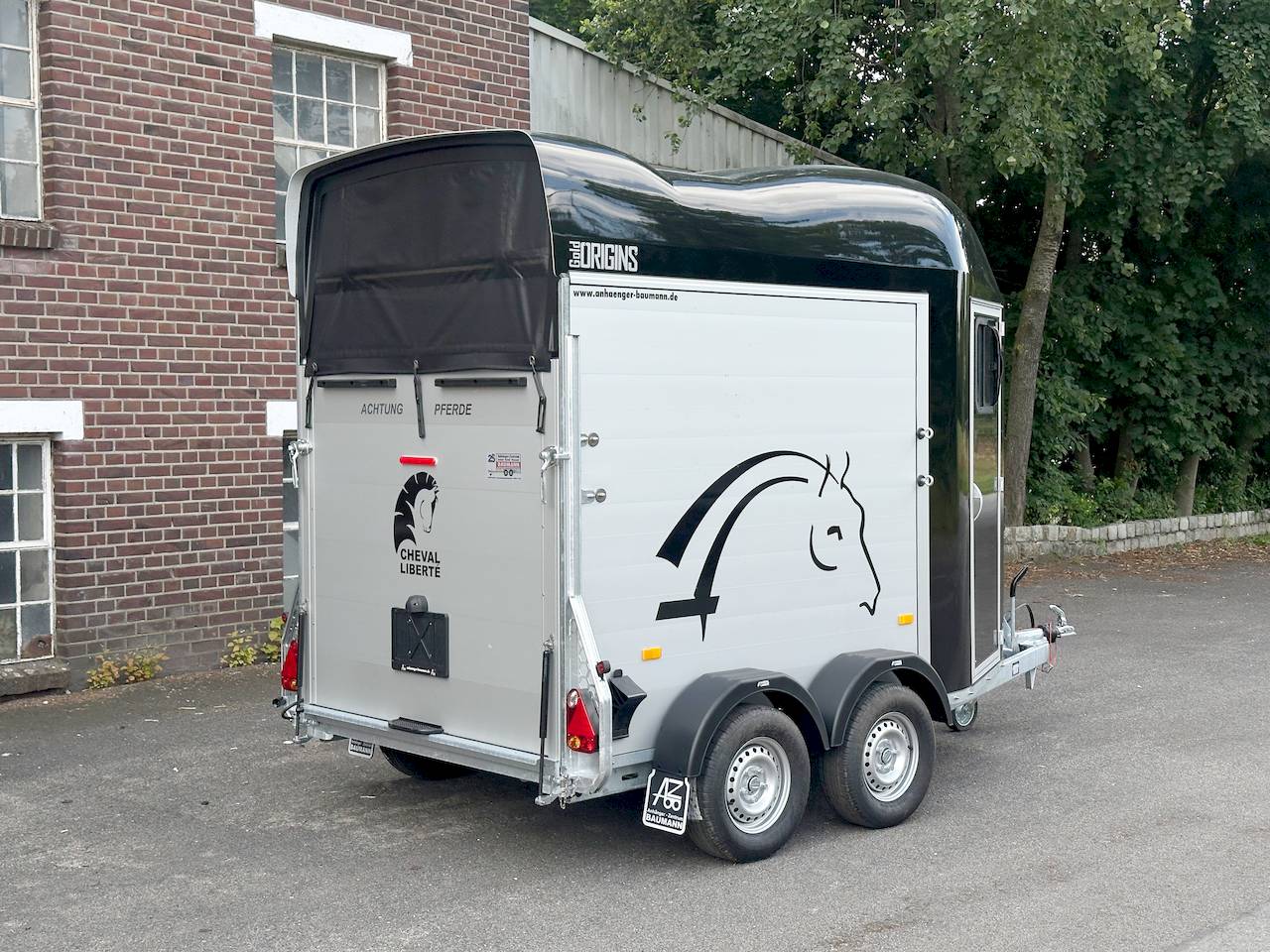 CHEVAL LIBERTE GOLD ORIGINS ALU