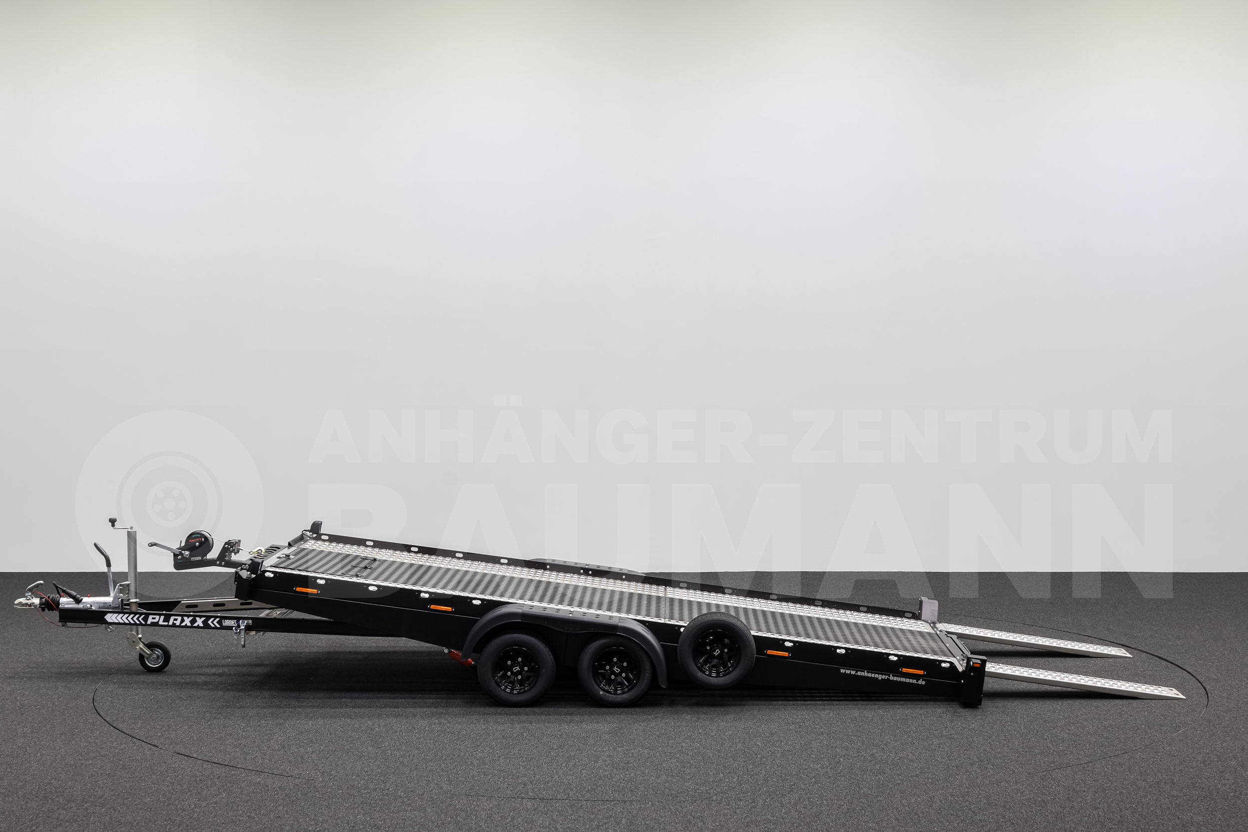 LORRIES PLAXX27-4520