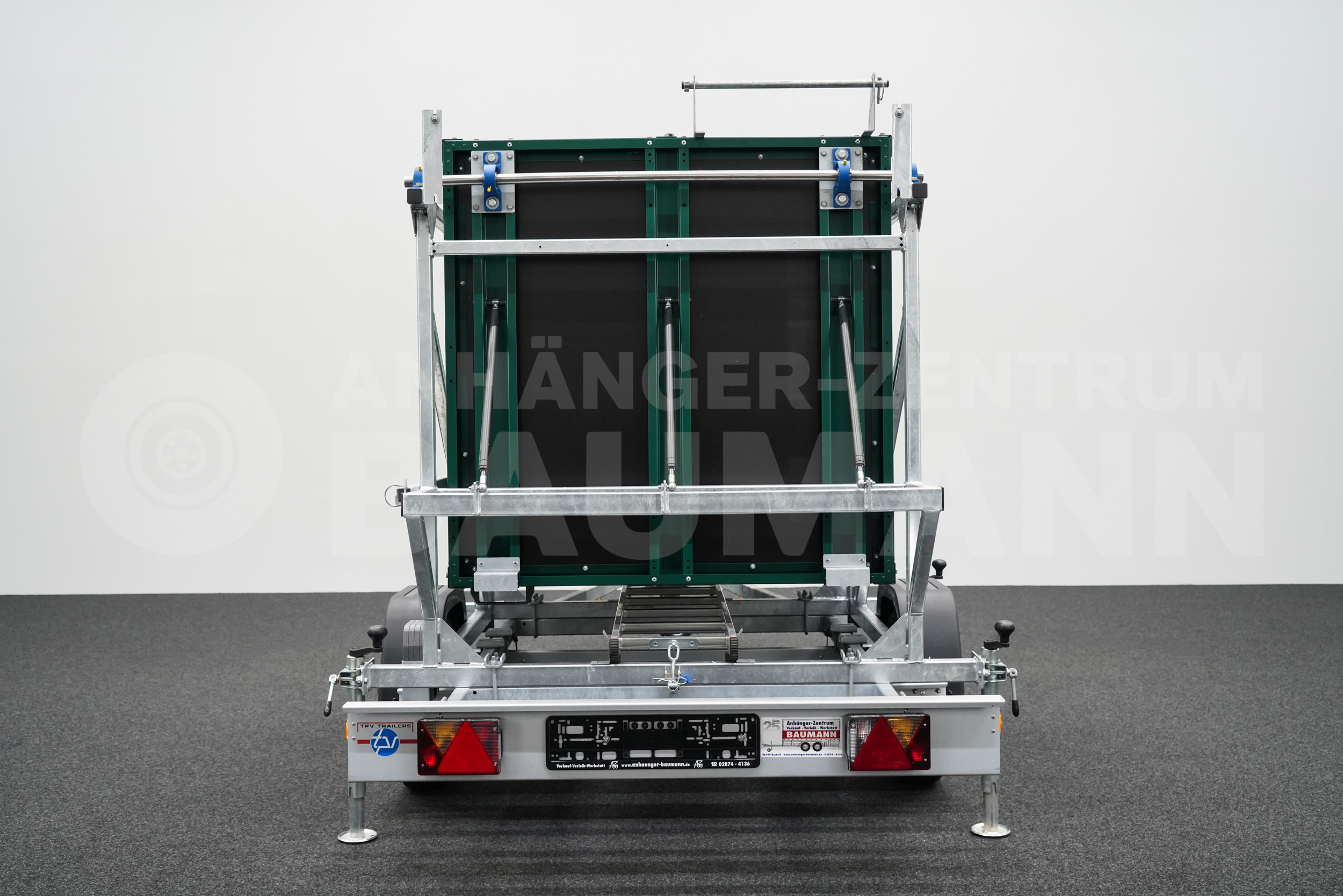 TPV TRAILER MOBILE JAGDKANZEL