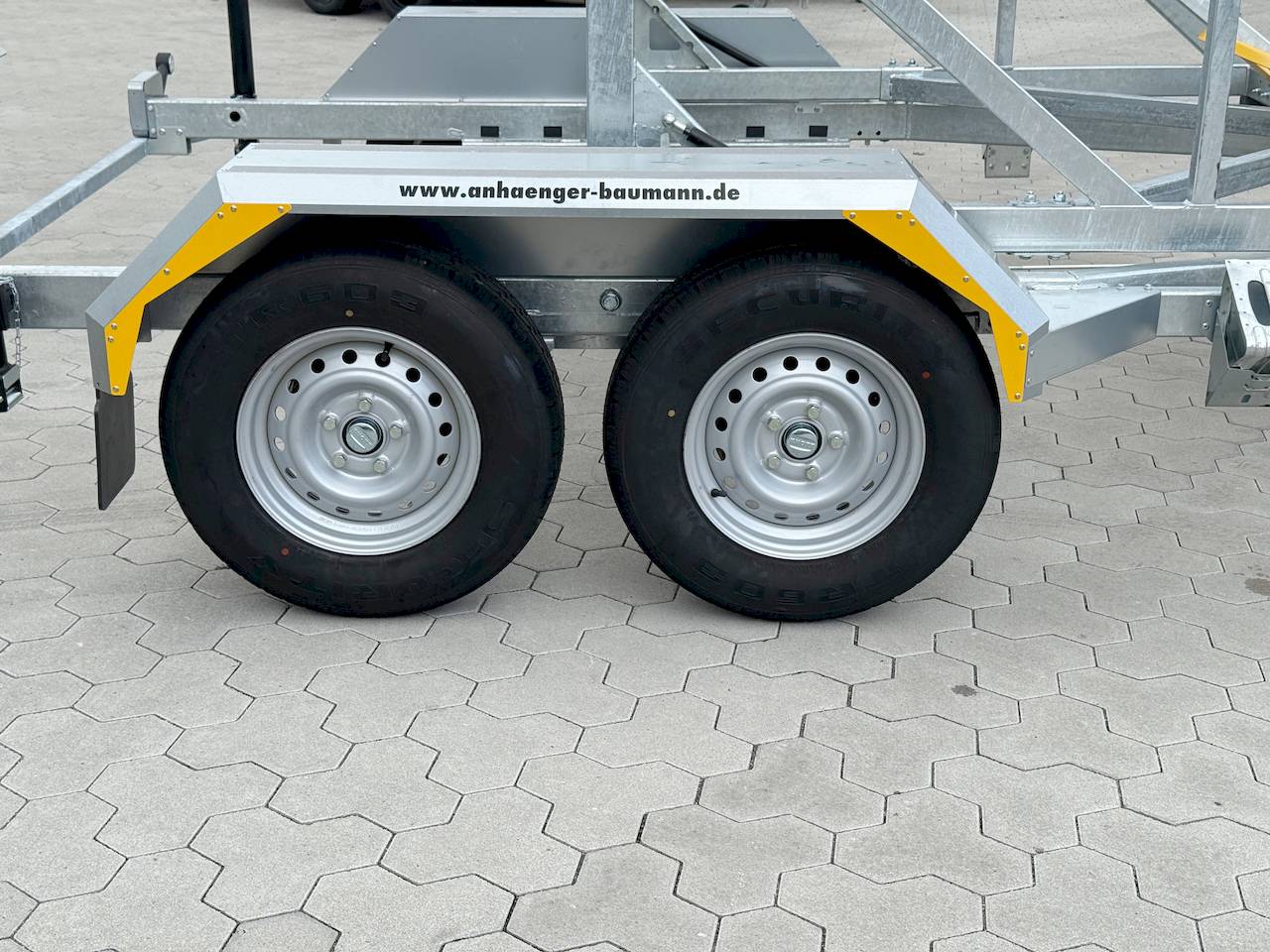 LORRIES TPB35-4925 | E-WINDE