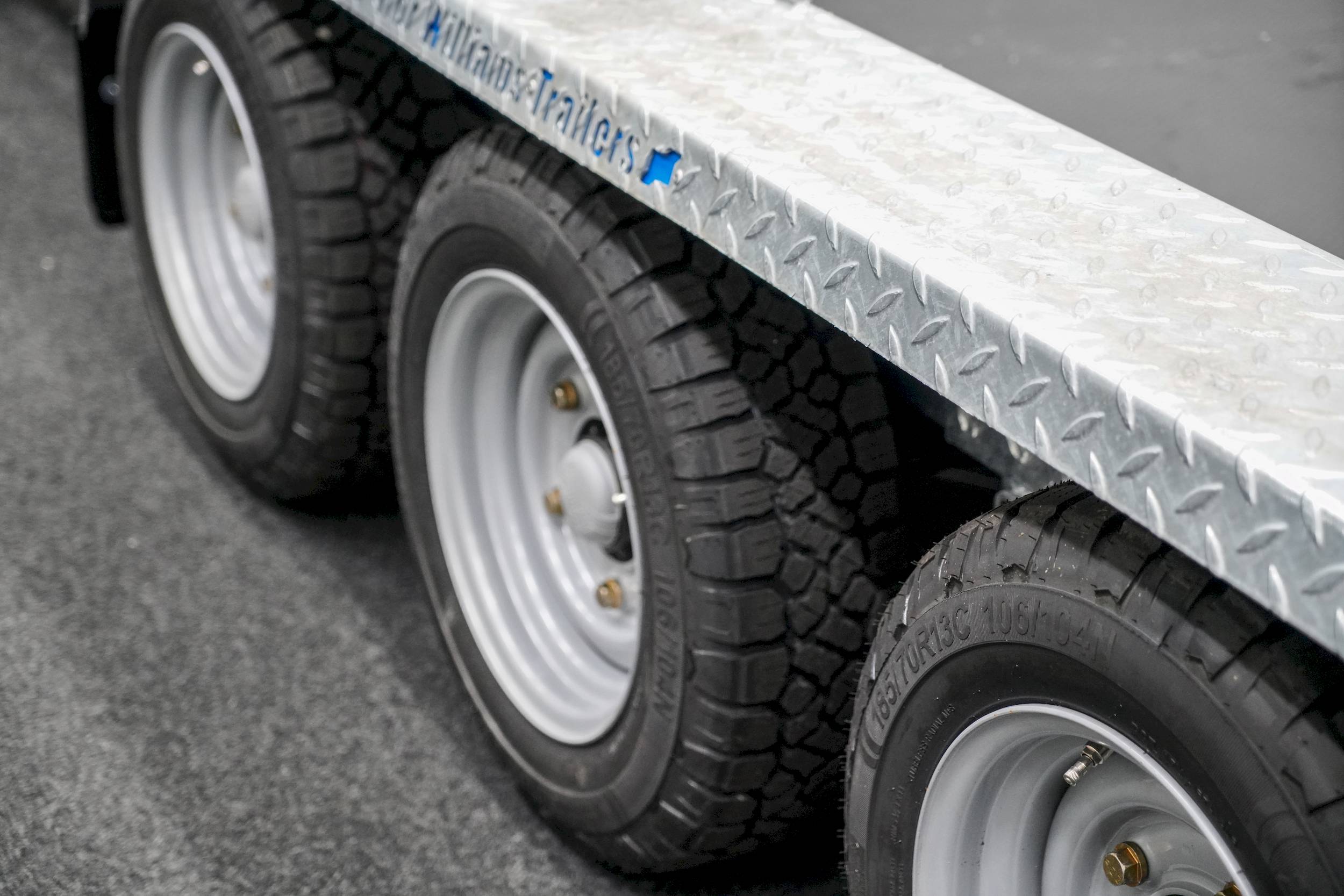 IFOR WILLIAMS GH146 TRIDEM | RAMPE