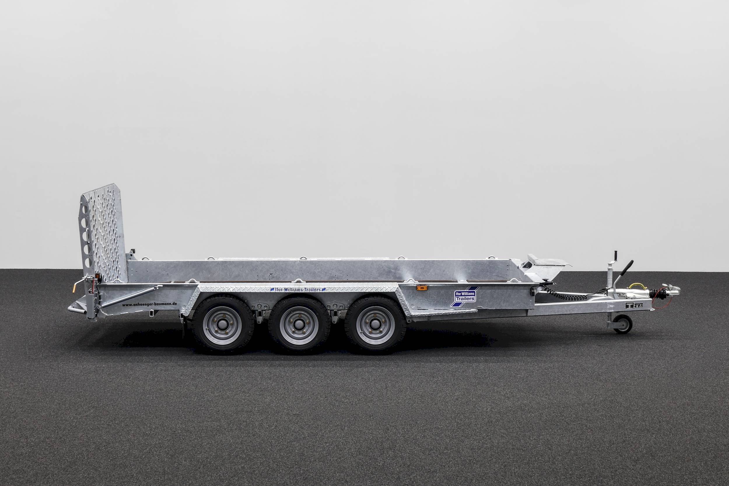 IFOR WILLIAMS GH146 TRIDEM | RAMPE