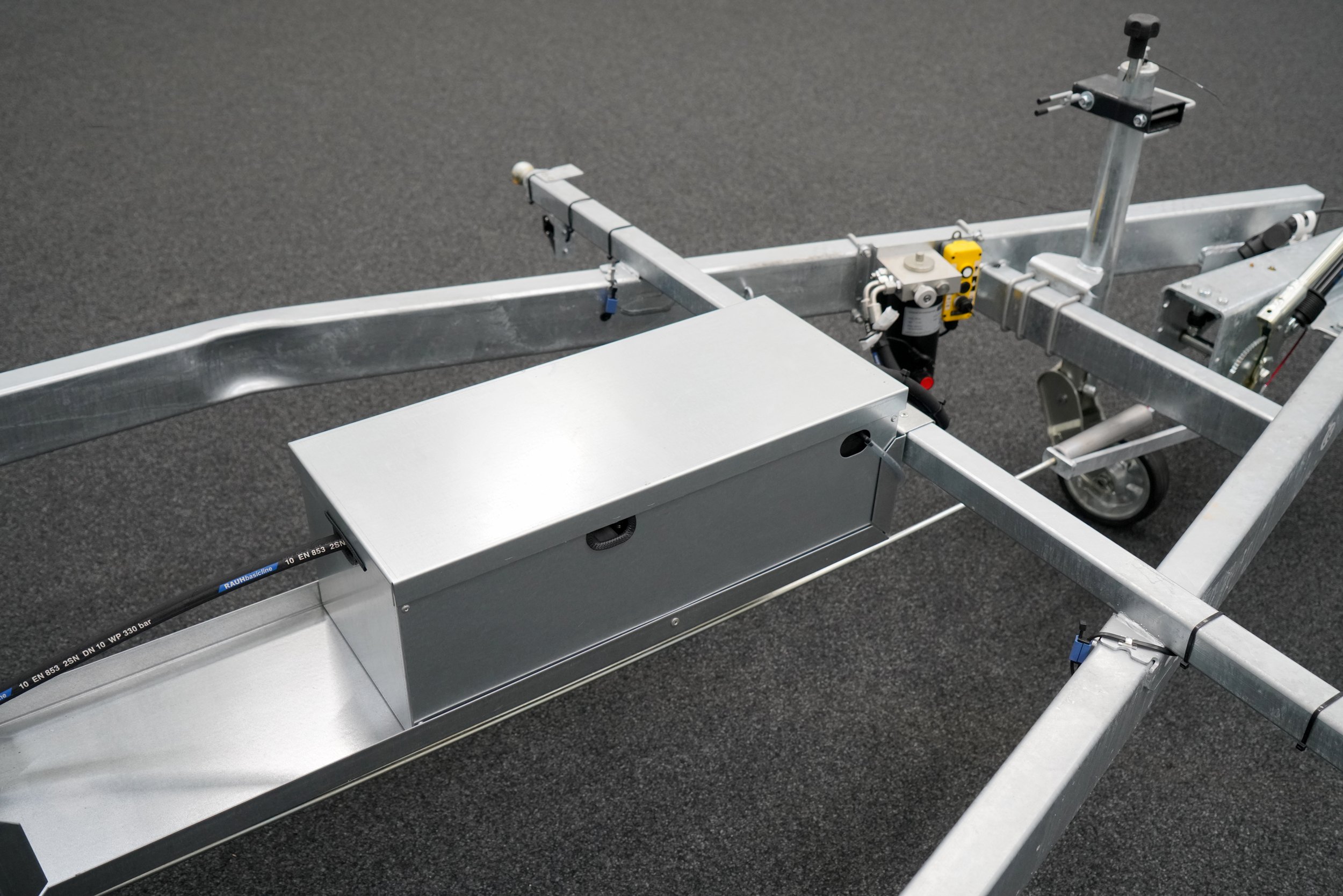 UNSINN UDK 4220-35-13