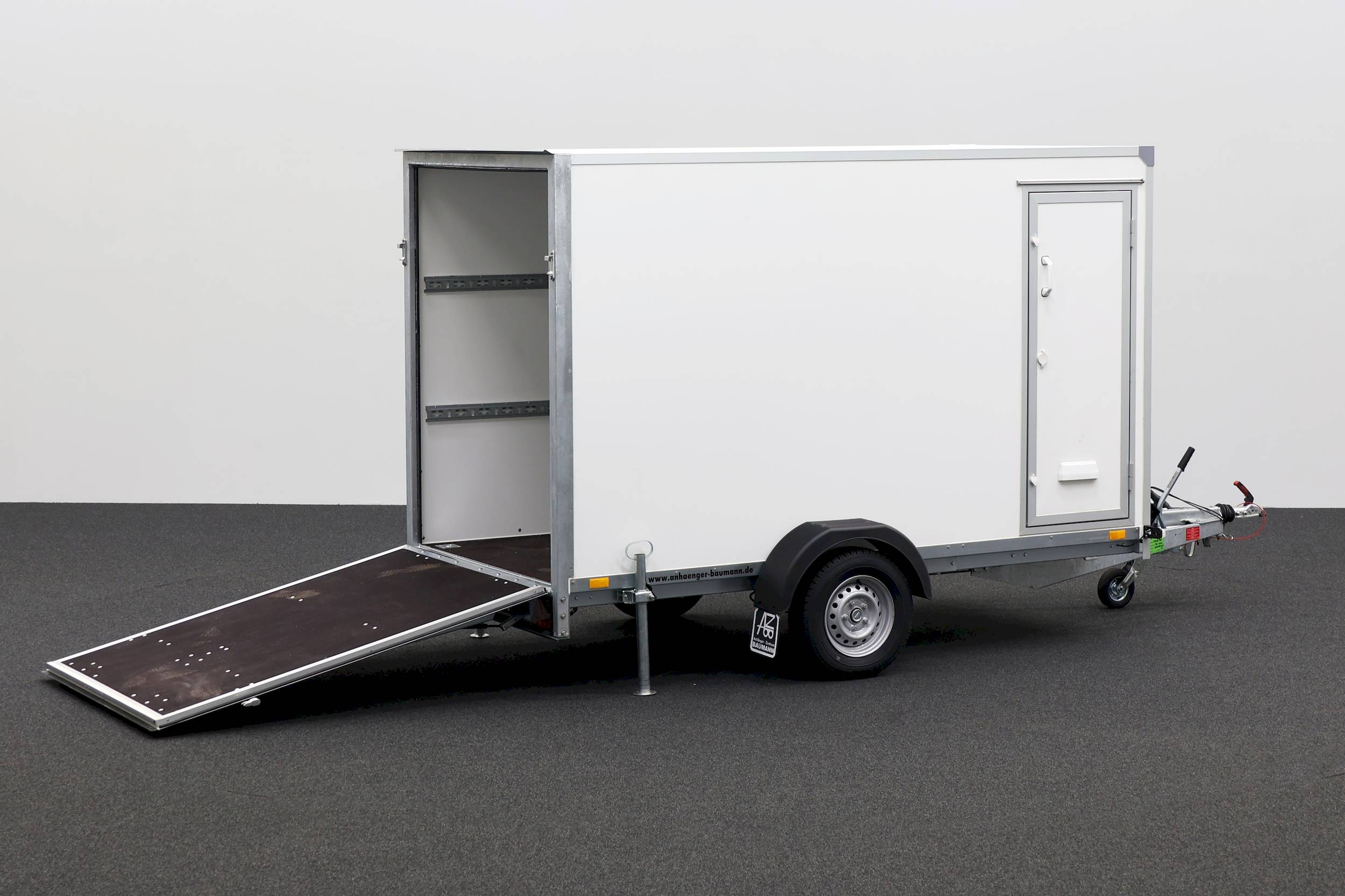 BLYSS F1330HD | RAMPE | SEITENTÜR