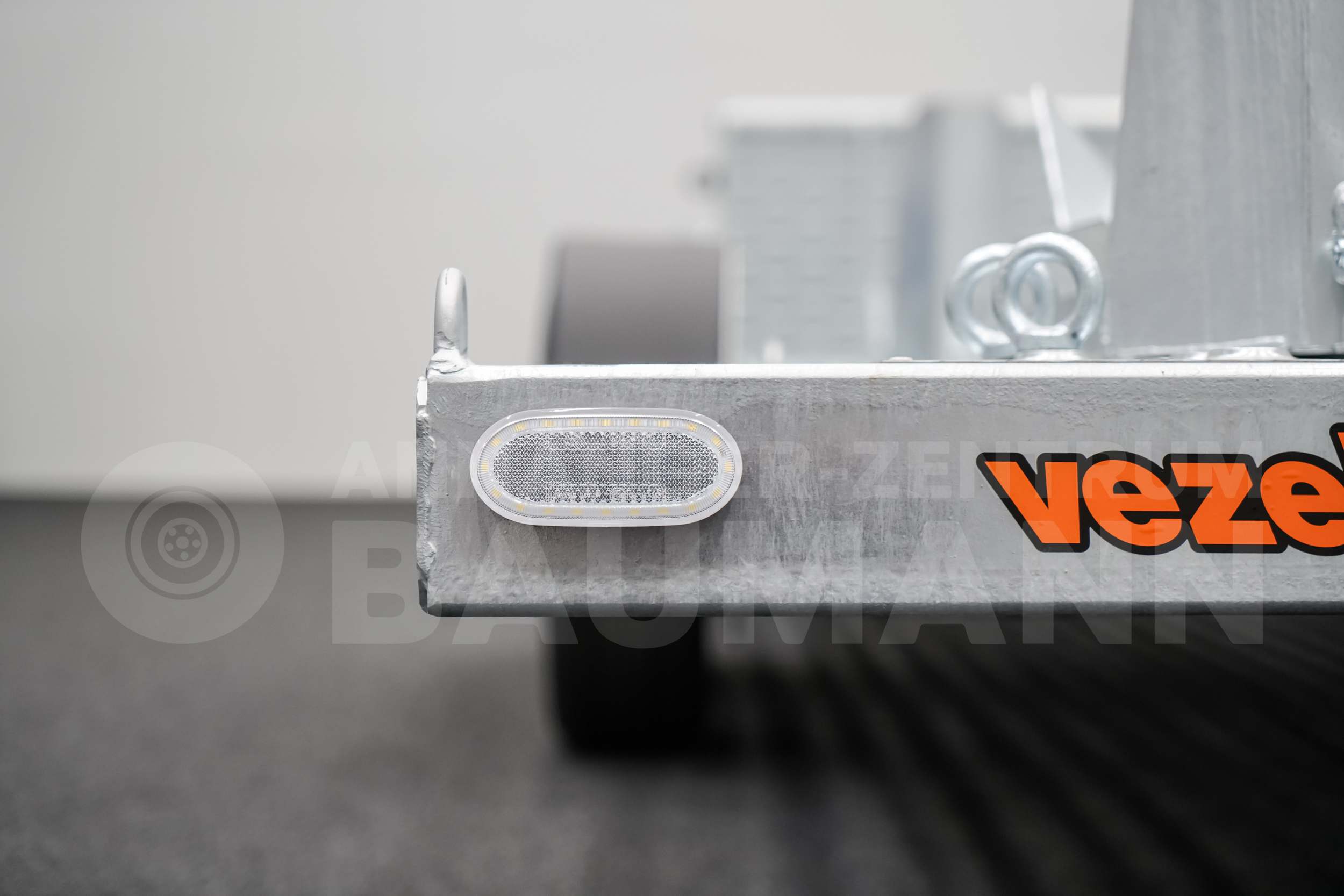 VEZEKO MOTOVAN D27