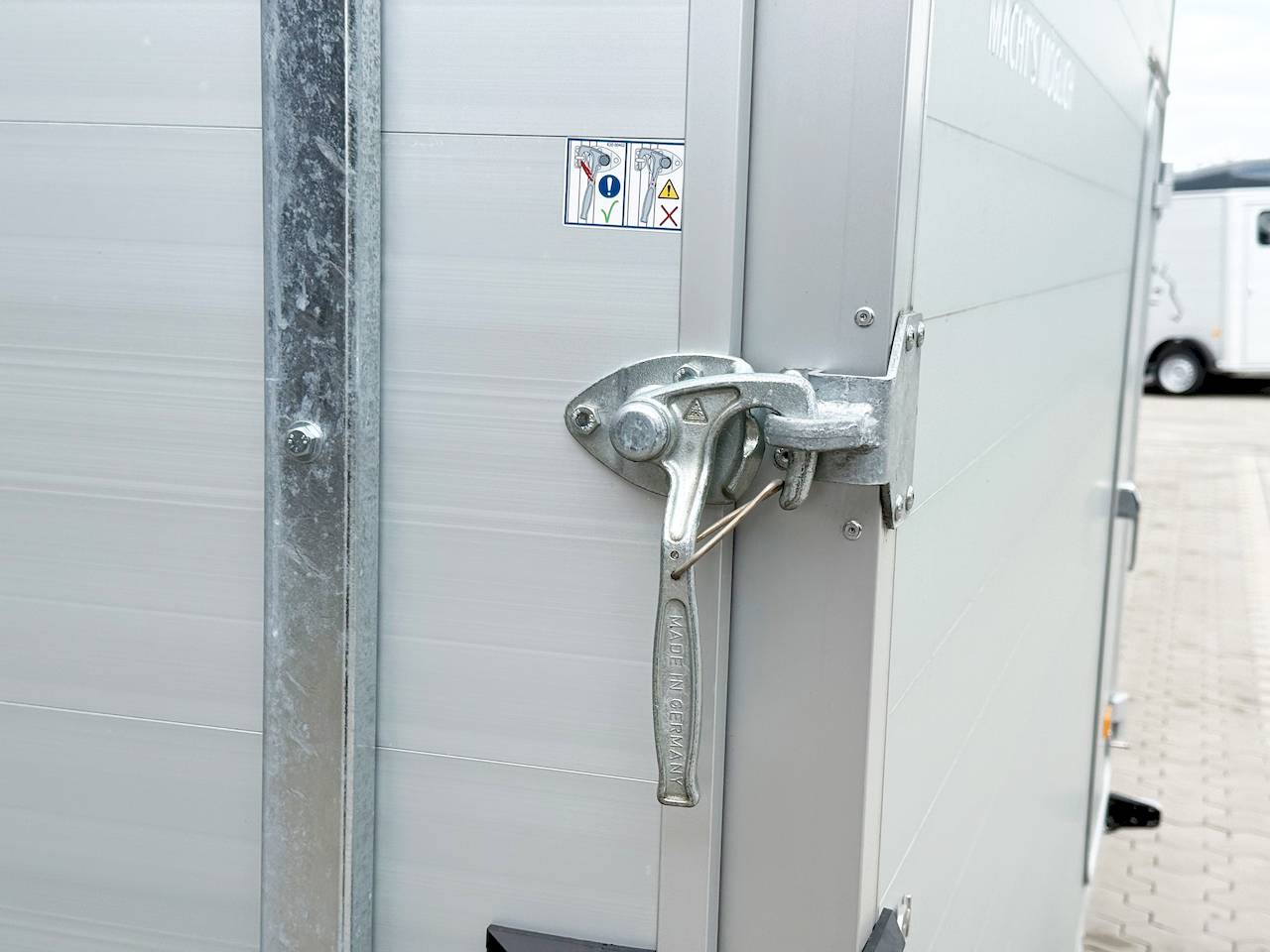 HUMBAUR HKPA 153217 | HECKRAMPENKOMBI | SEITENTÜR