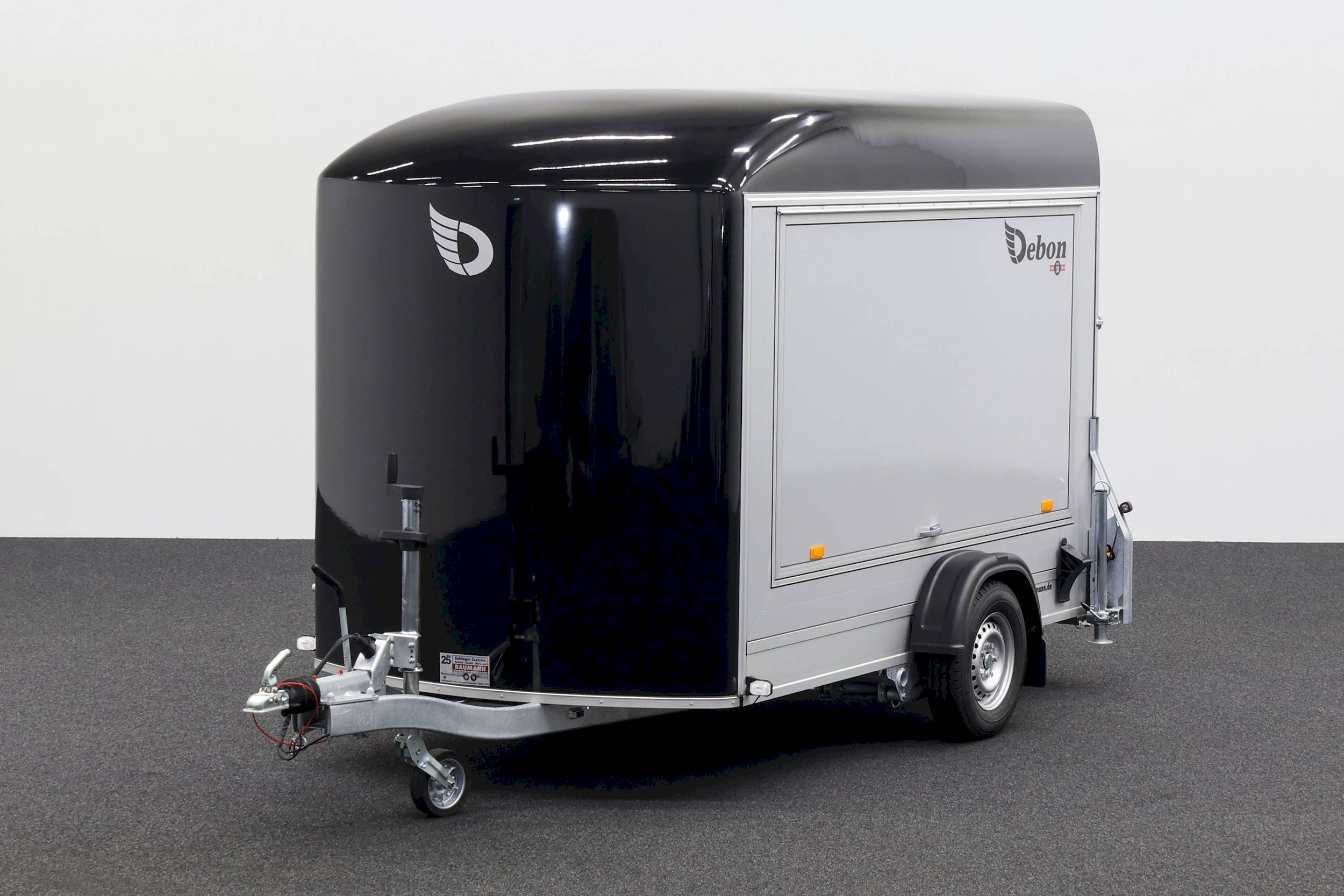 CHEVAL LIBERTE DEBON C400 WABENKERN ROADSTER