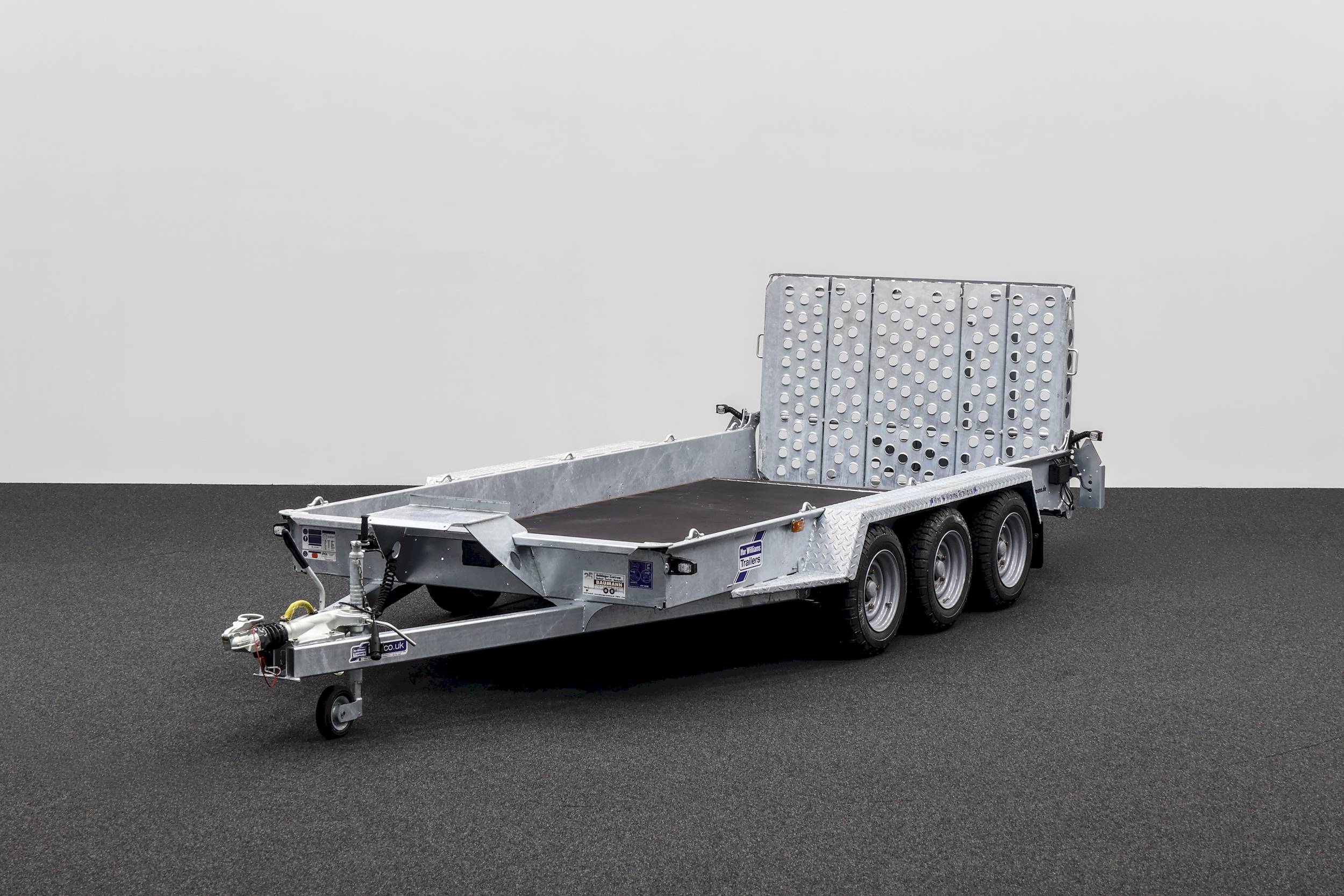 IFOR WILLIAMS GH146 TRIDEM | RAMPE