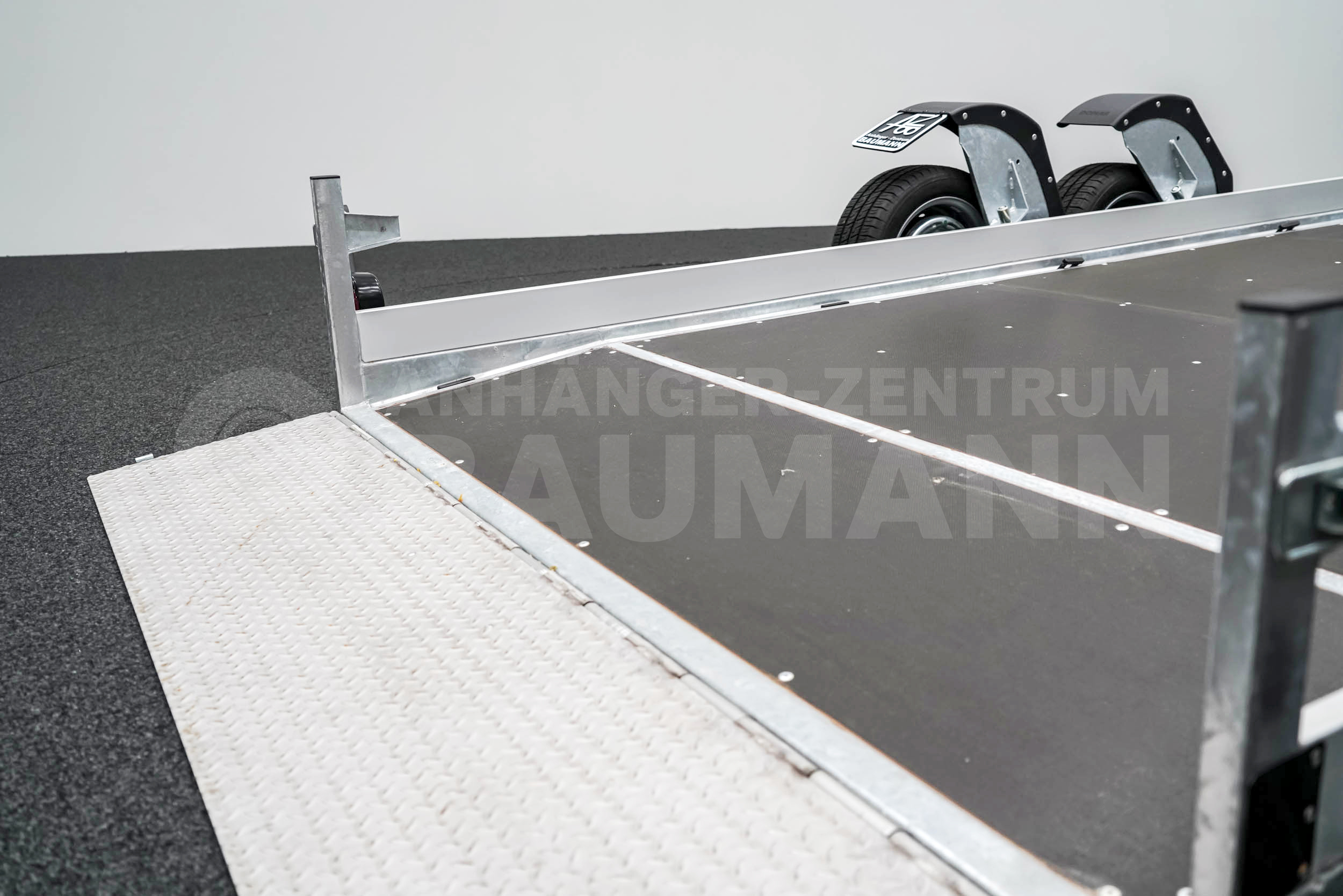 VEZEKO HUSKY CAR FB 35.39 | E-PUMPE | RAMPE