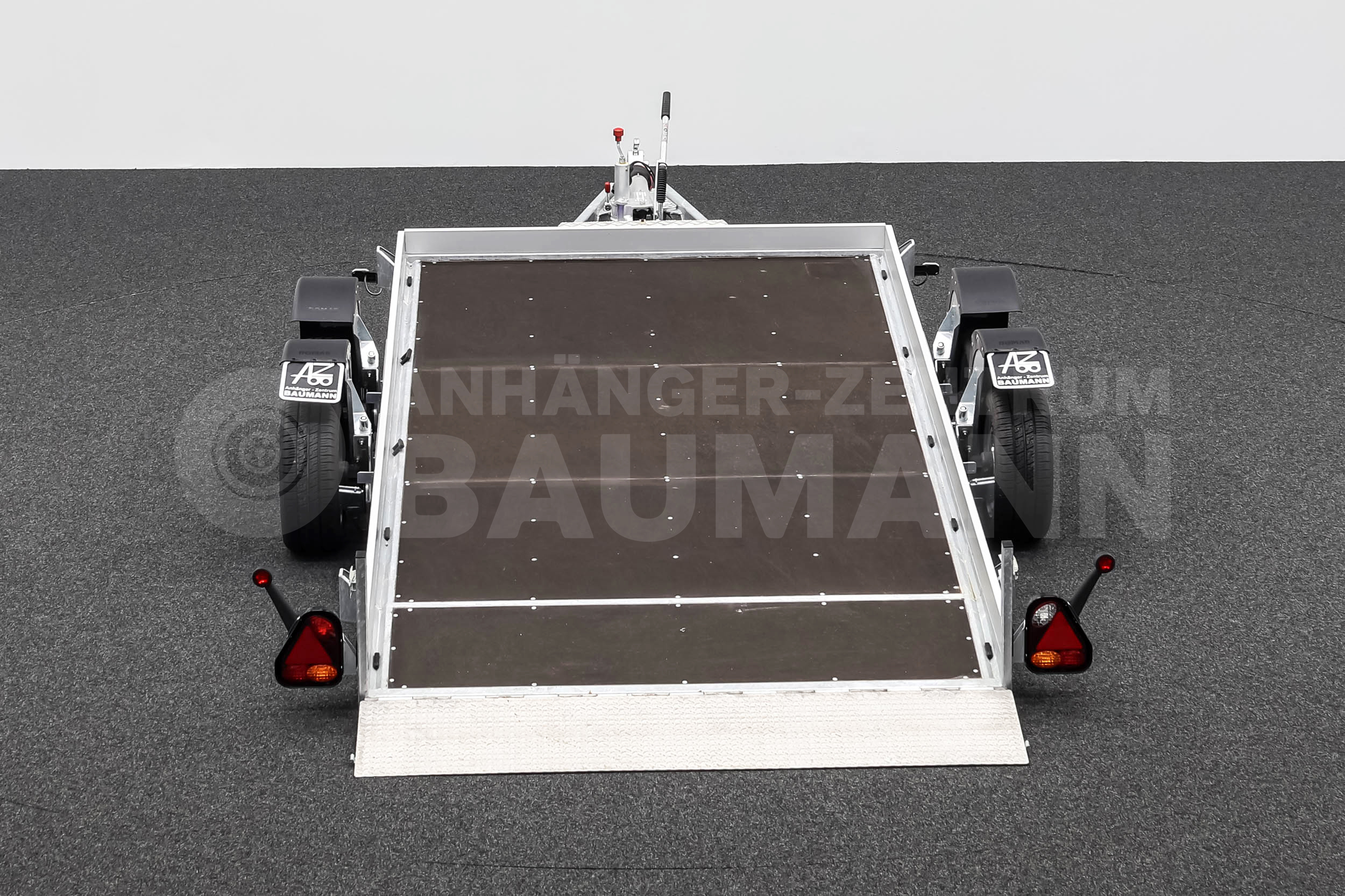 VEZEKO HUSKY CAR FB 35.39 | E-PUMPE | RAMPE