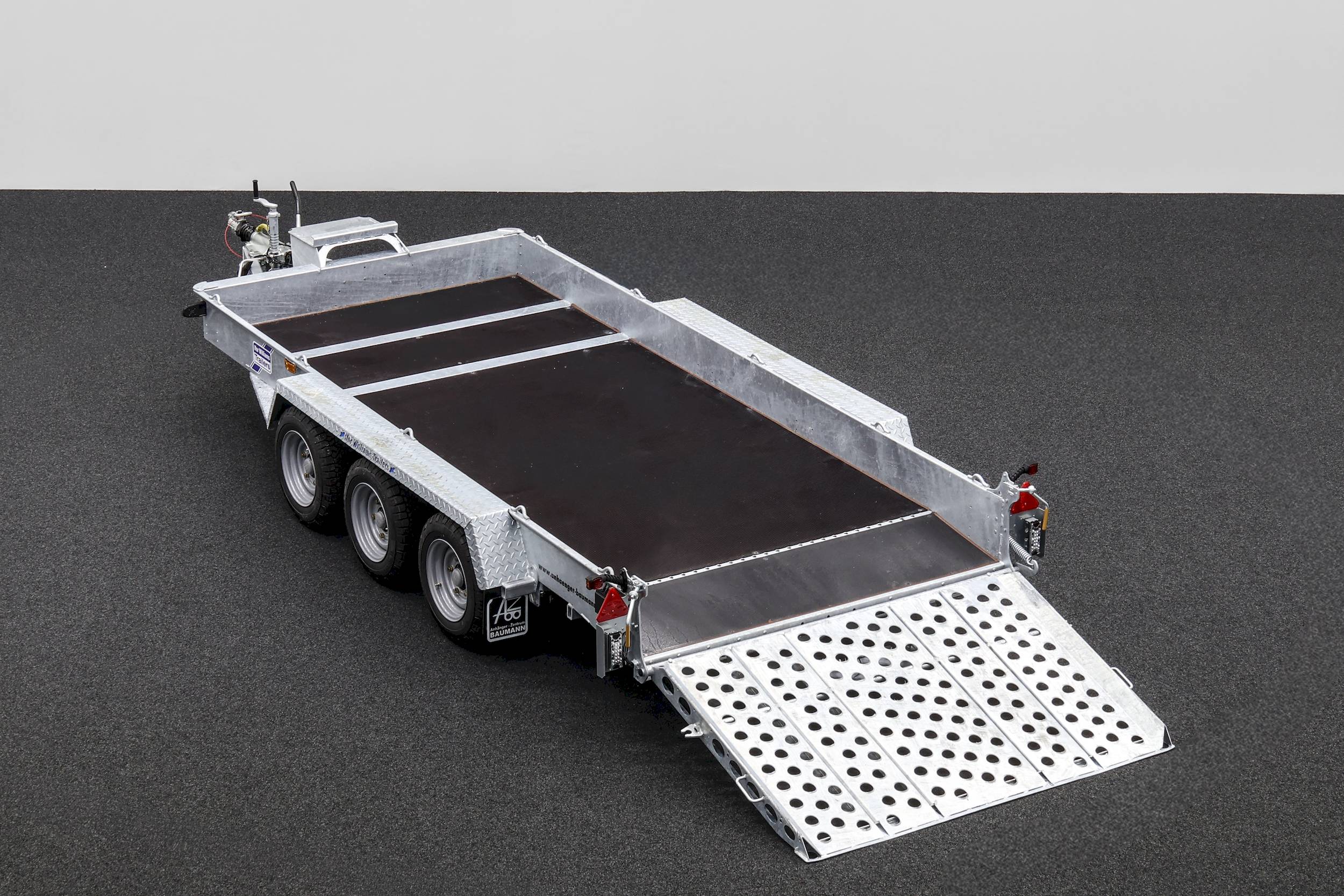 IFOR WILLIAMS GH146 TRIDEM | RAMPE