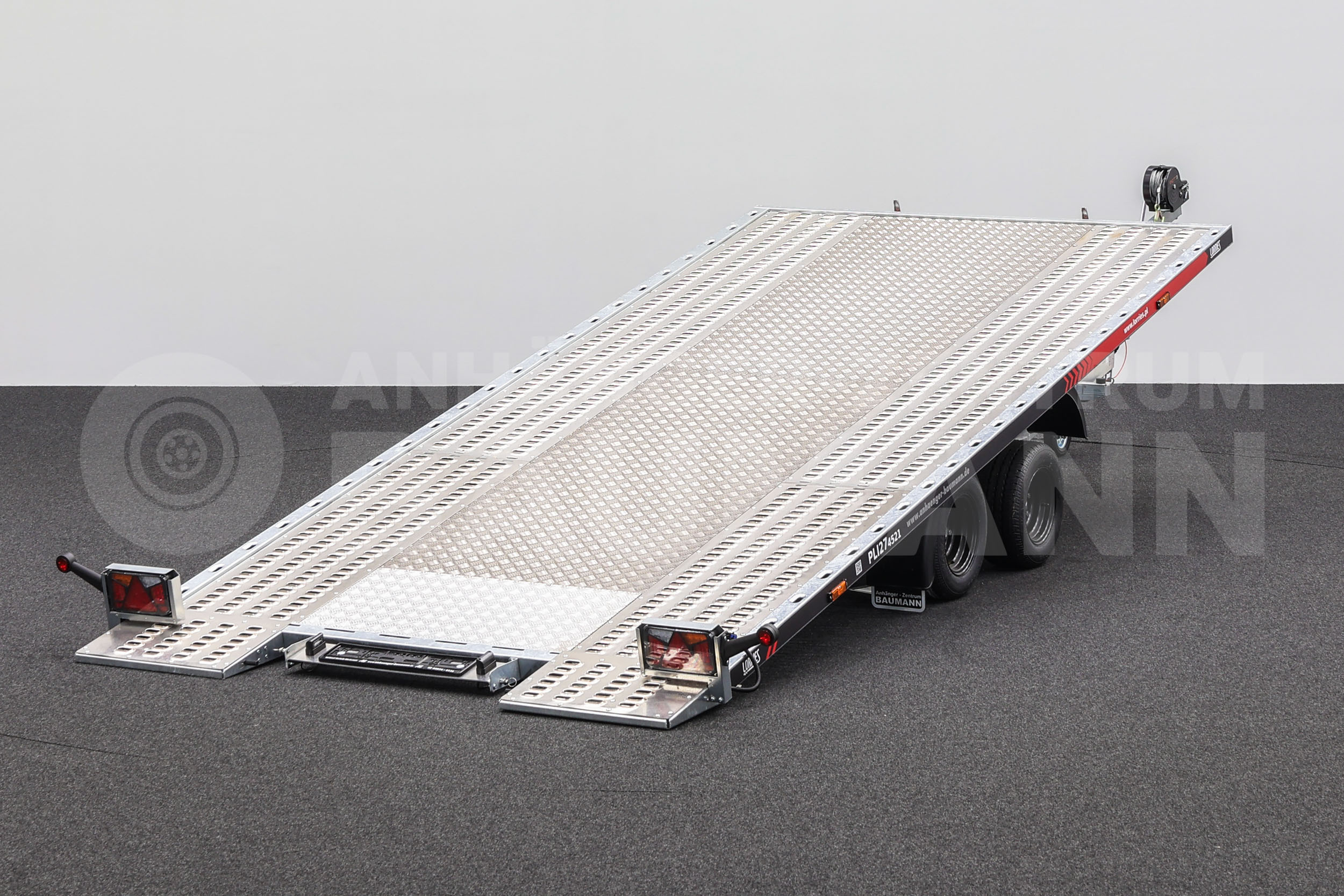 LORRIES PLI27-4521 I ALUBODEN MITTIG